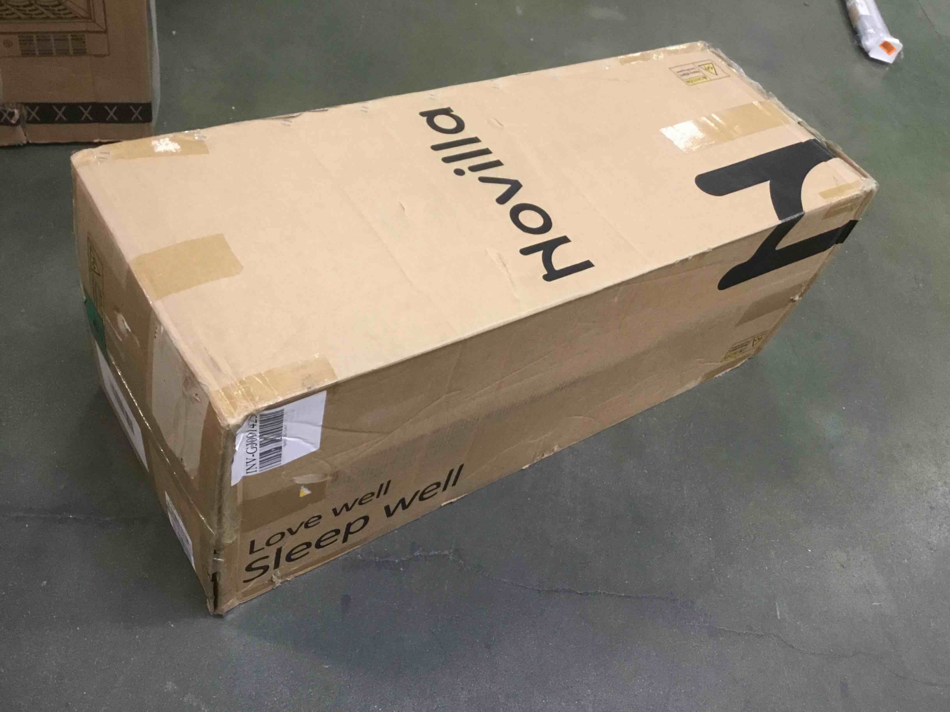 https://s3.amazonaws.com/lotting-images-prod/bidfta/PNK0145175_1724421002827.jpeg