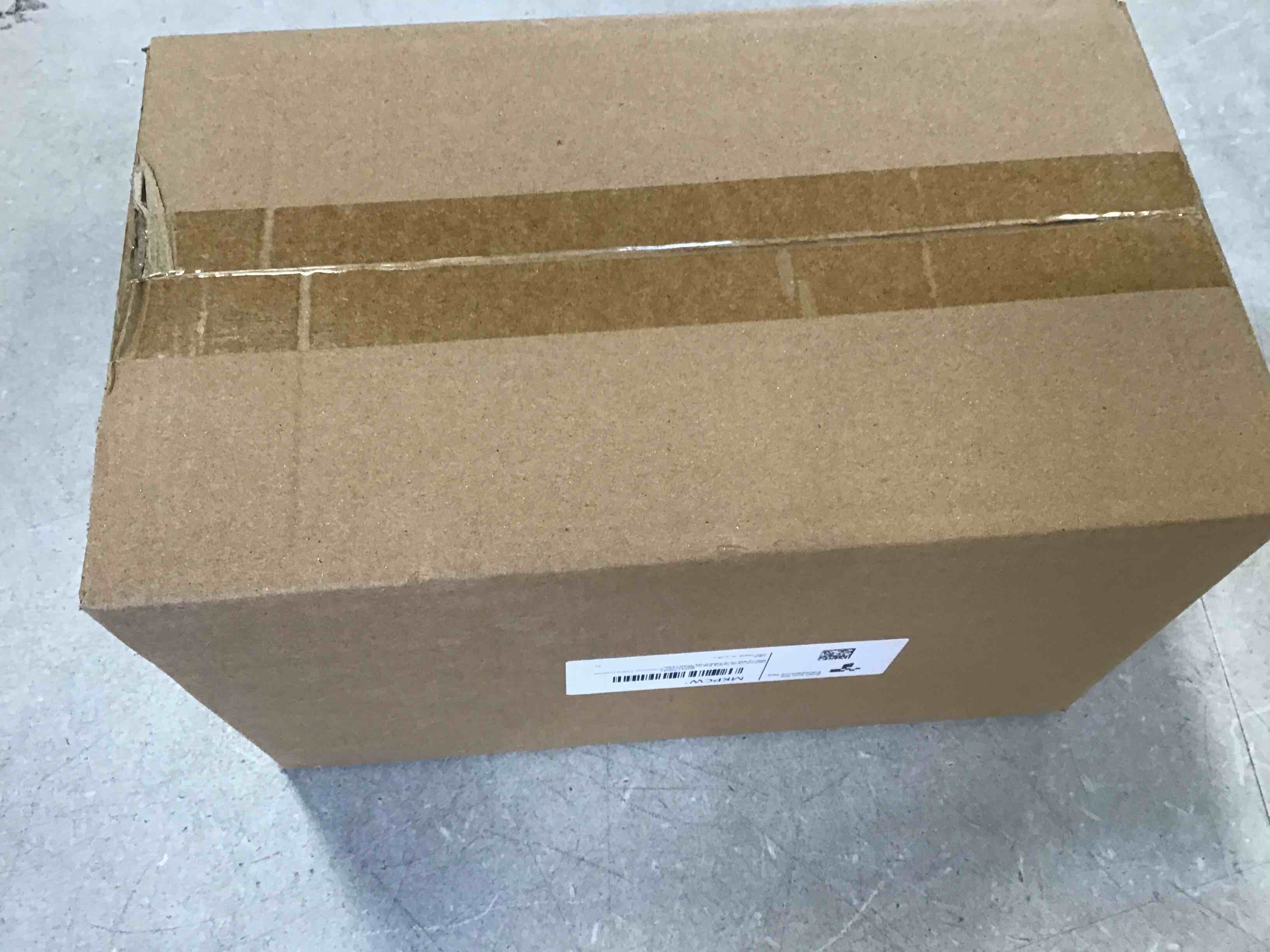 https://s3.amazonaws.com/lotting-images-prod/bidfta/PNK0148275_1725392975945.jpeg