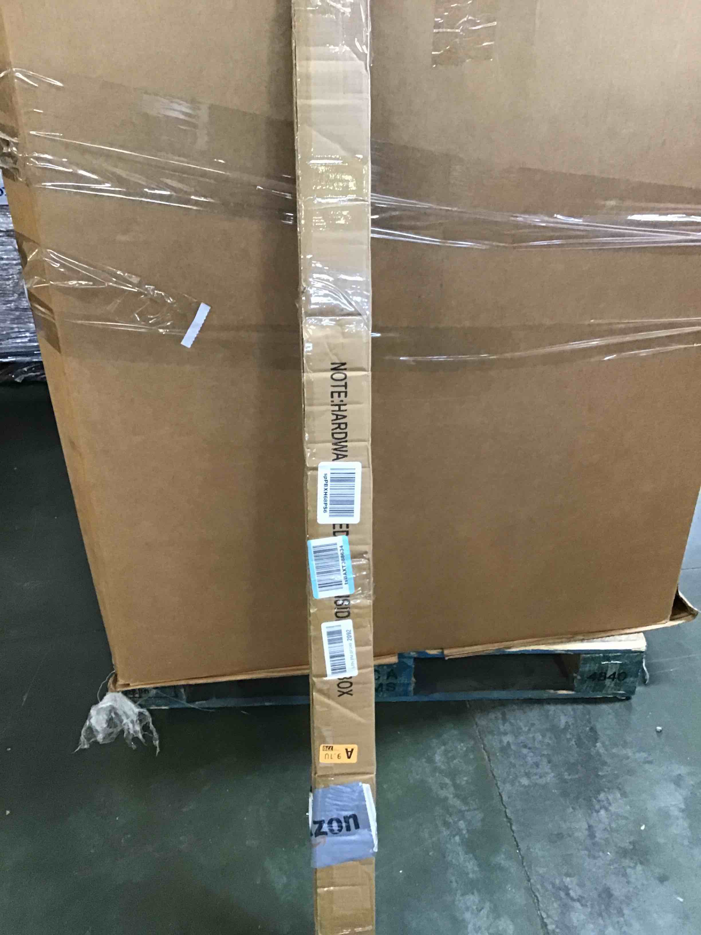 https://s3.amazonaws.com/lotting-images-prod/bidfta/PNK0149031_1724872480678.jpeg