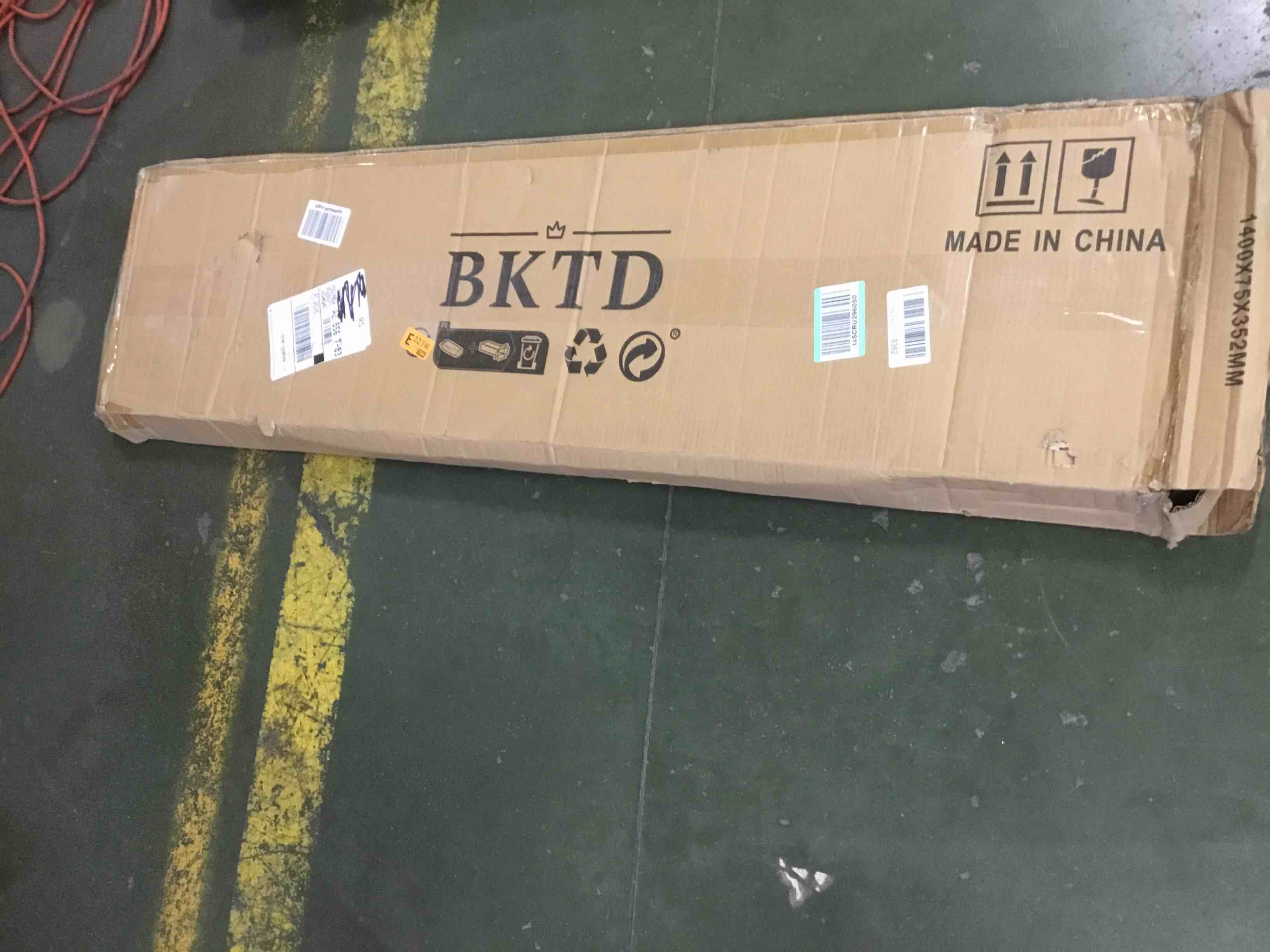 https://s3.amazonaws.com/lotting-images-prod/bidfta/PNK0150904_1725973212821.jpeg