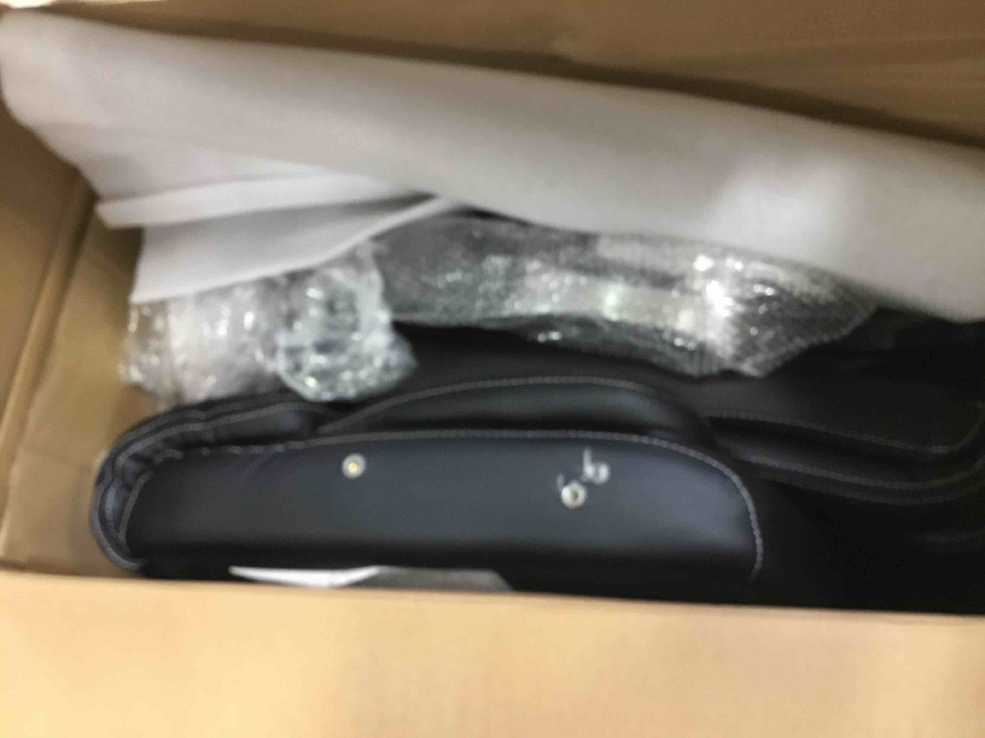 https://s3.amazonaws.com/lotting-images-prod/bidfta/PNK0151641_1725454584070.jpeg