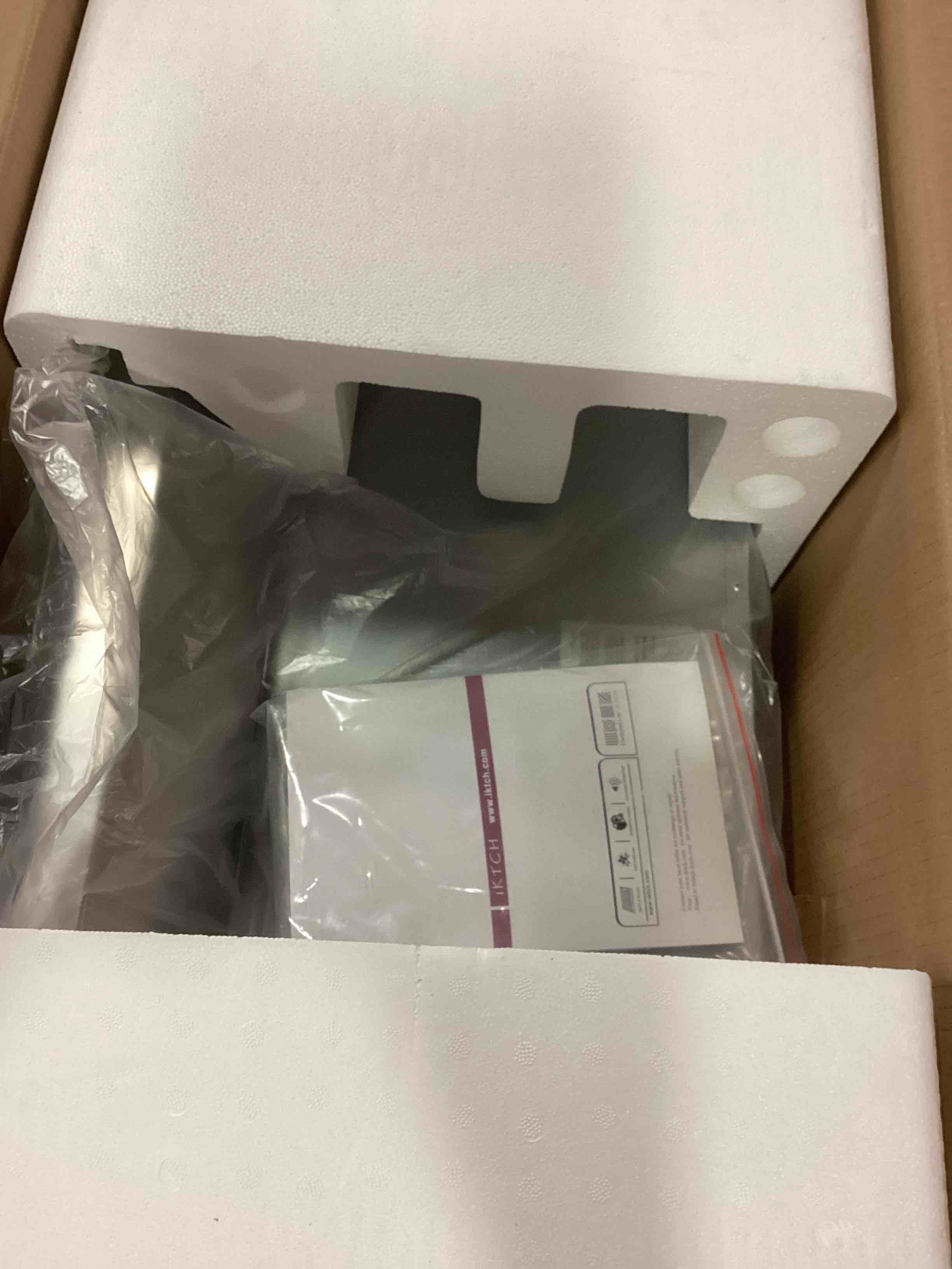 https://s3.amazonaws.com/lotting-images-prod/bidfta/PNK0152374_1729704158616.jpeg