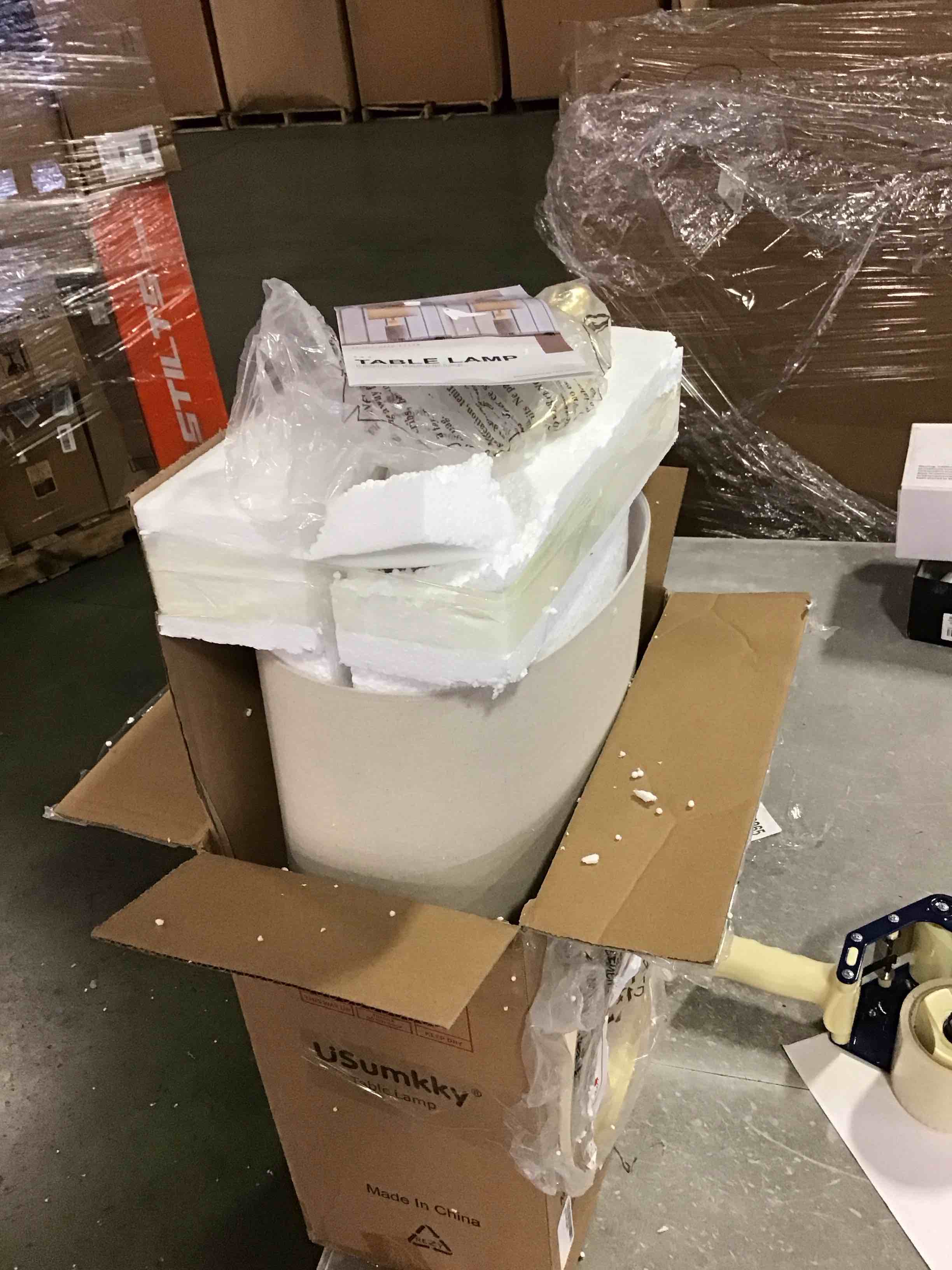 https://s3.amazonaws.com/lotting-images-prod/bidfta/PNK0152597_1729536660308.jpeg