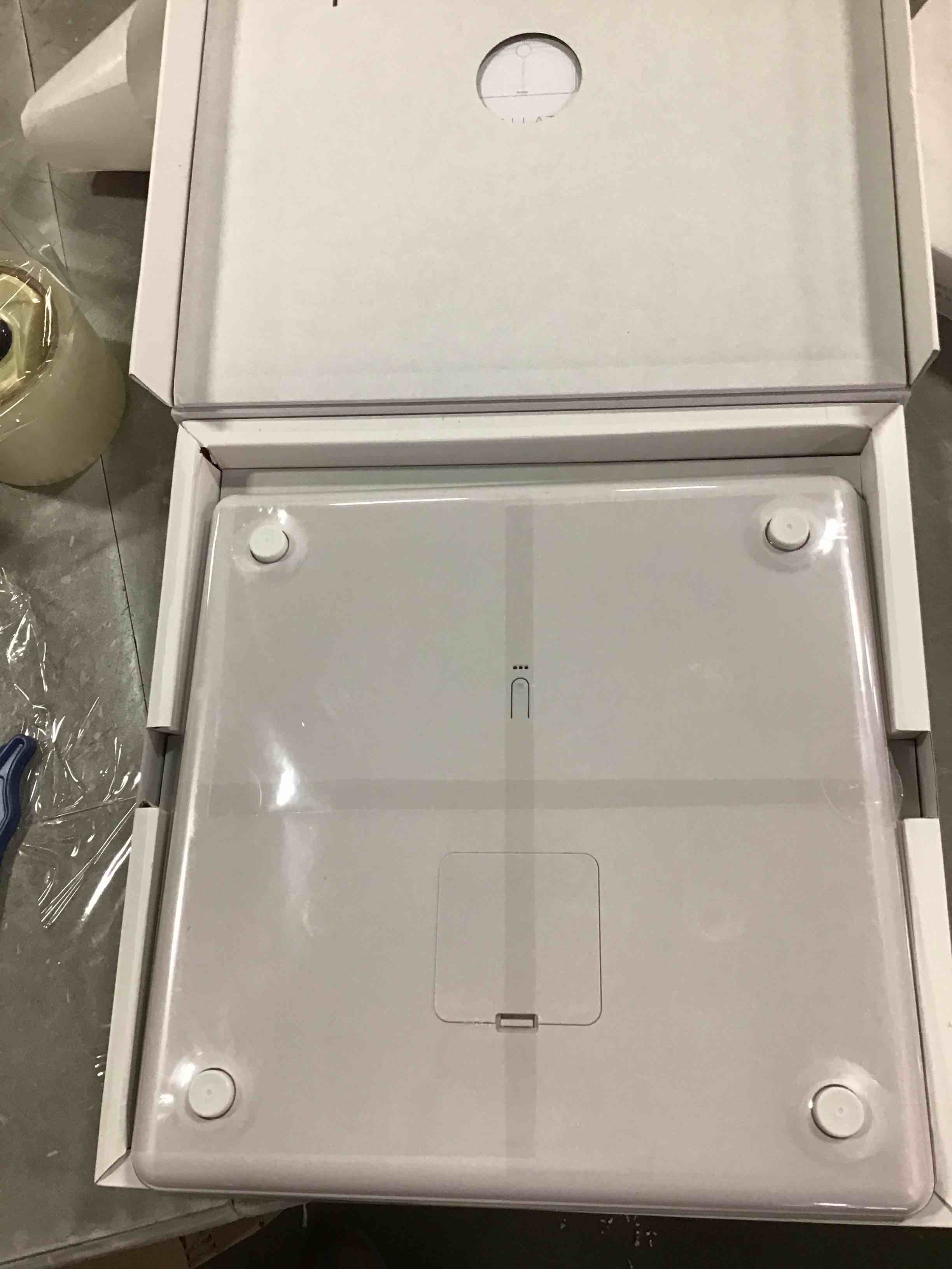 https://s3.amazonaws.com/lotting-images-prod/bidfta/PNK0152610_1729532631775.jpeg