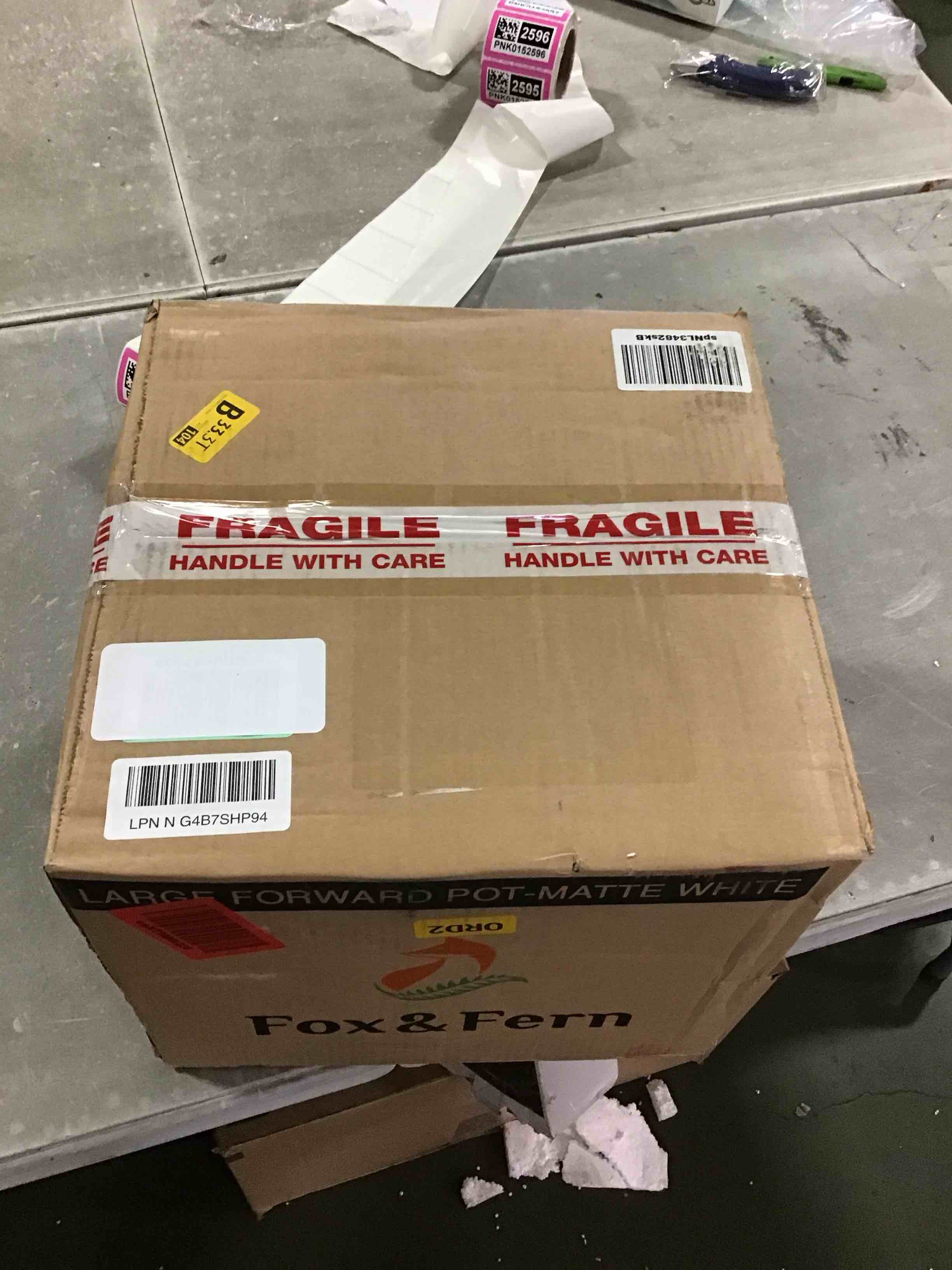 https://s3.amazonaws.com/lotting-images-prod/bidfta/PNK0152613_1729531825798.jpeg