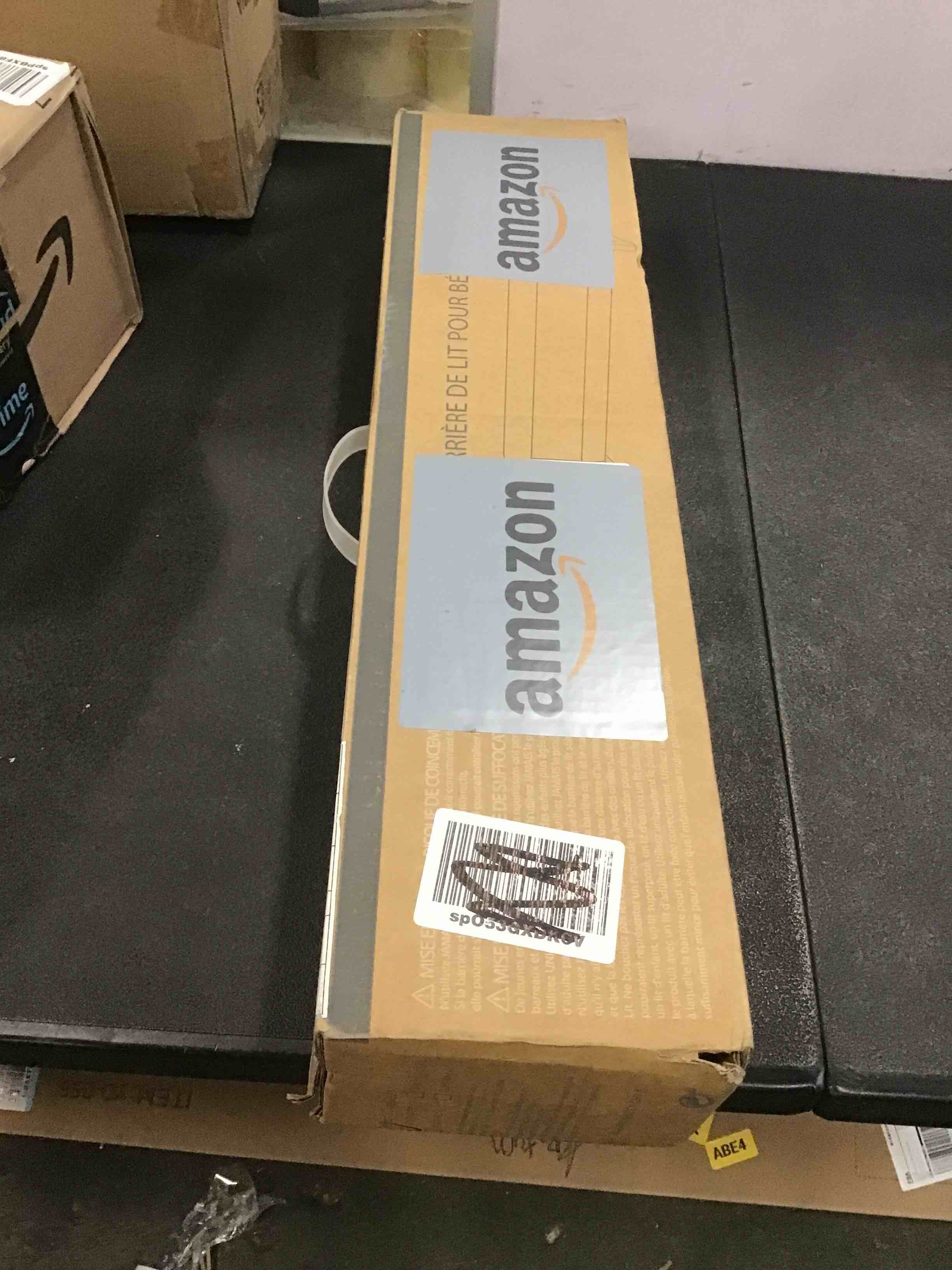 https://s3.amazonaws.com/lotting-images-prod/bidfta/PNK0154378_1726011822641.jpeg
