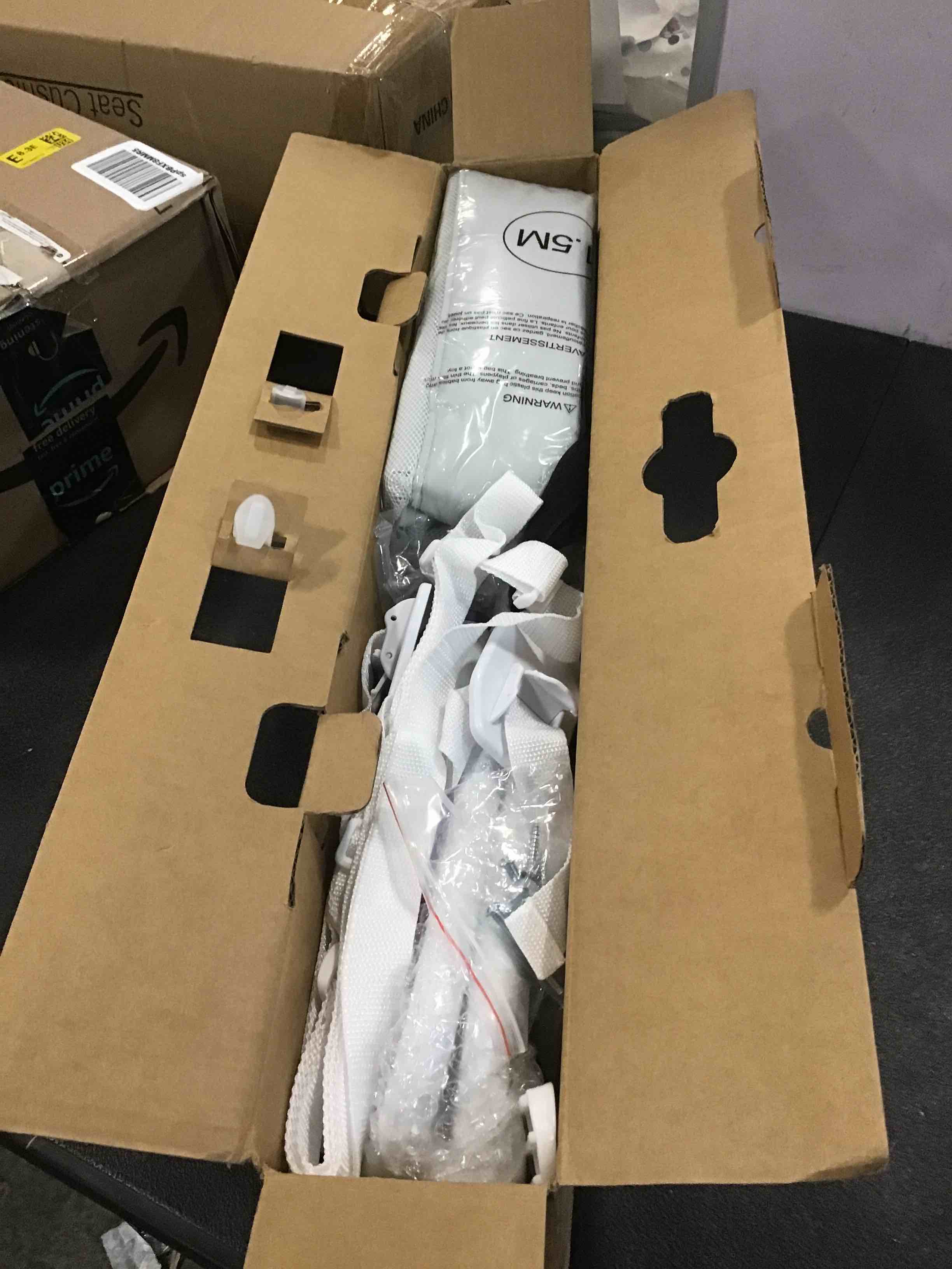 https://s3.amazonaws.com/lotting-images-prod/bidfta/PNK0154378_1726011835512.jpeg
