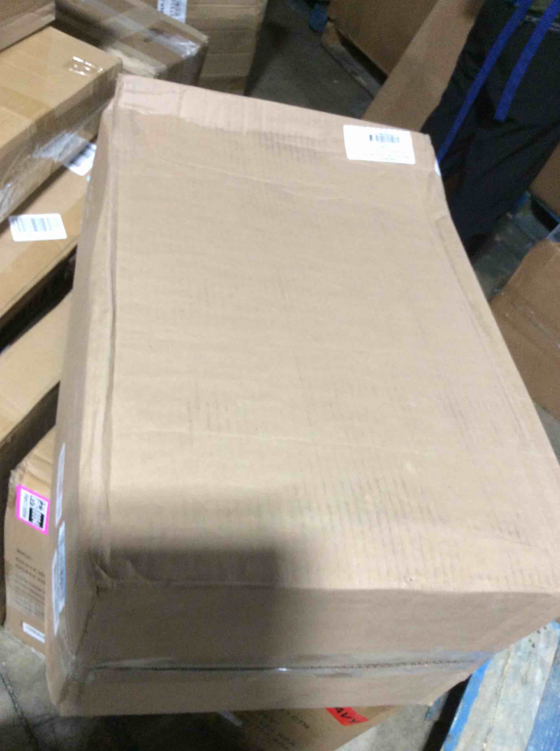 https://s3.amazonaws.com/lotting-images-prod/bidfta/PNK0158996_1725666069748.jpeg