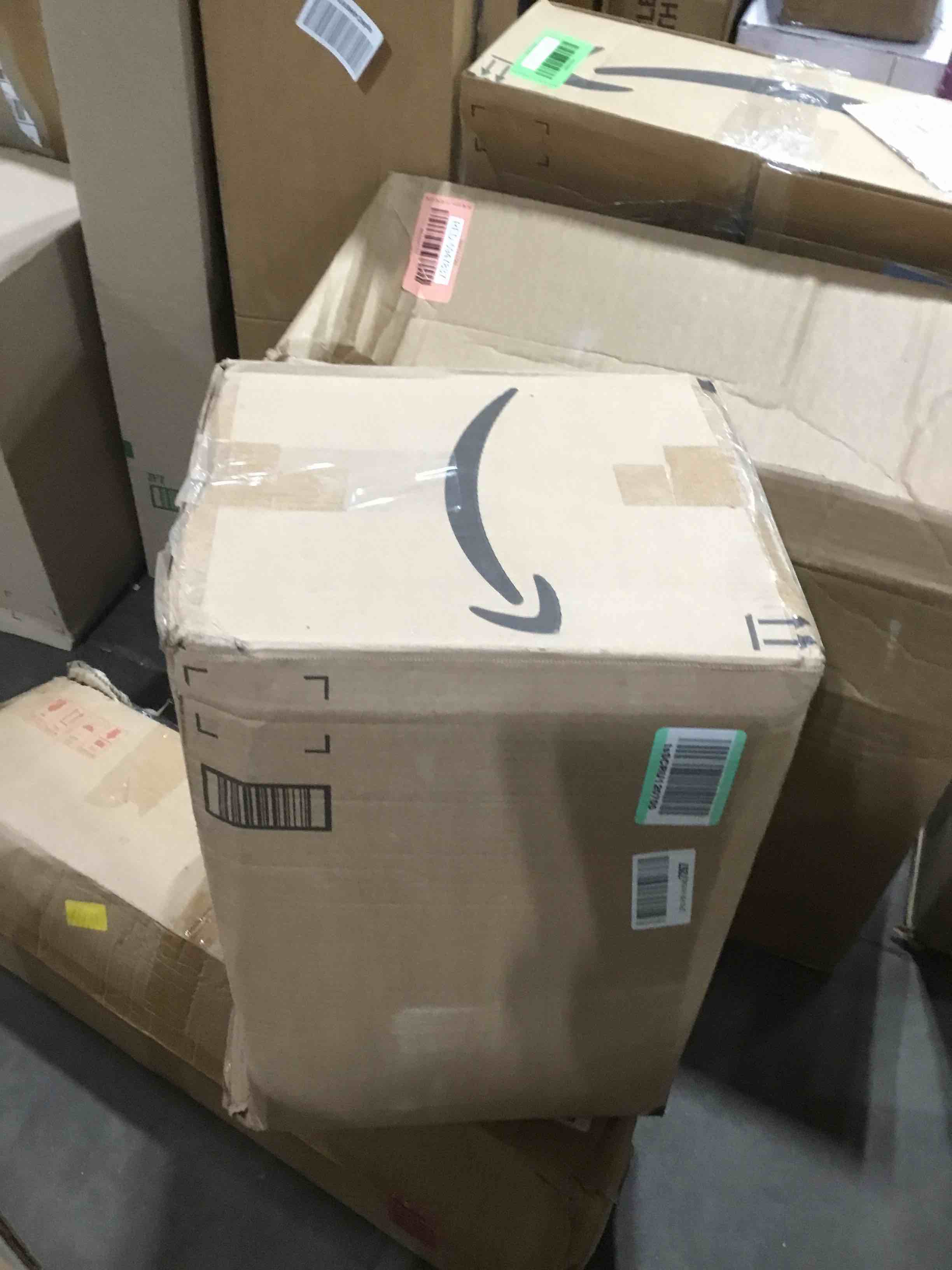 https://s3.amazonaws.com/lotting-images-prod/bidfta/PNK0161991_1724522049143.jpeg