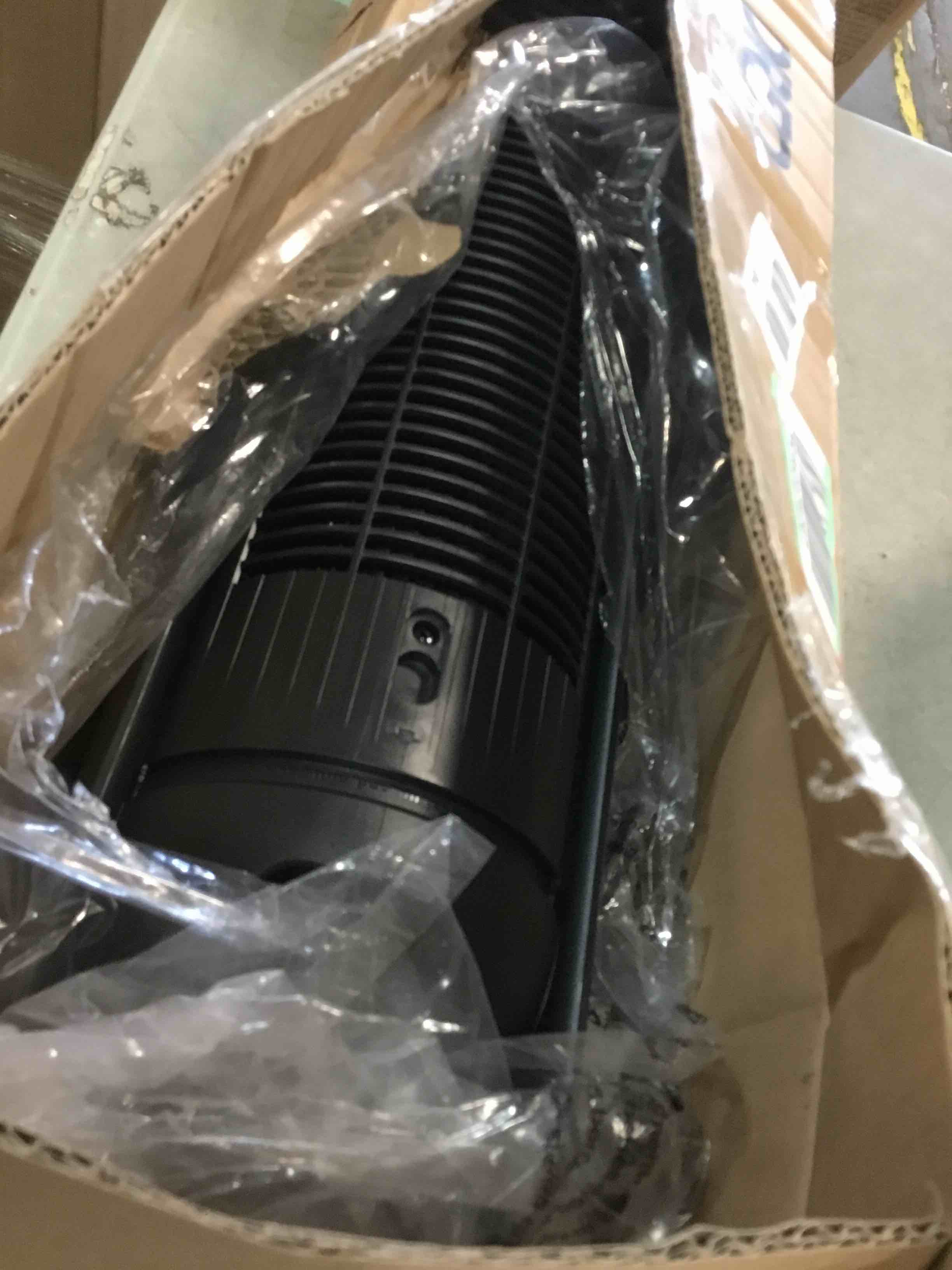 https://s3.amazonaws.com/lotting-images-prod/bidfta/PNK0168654_1725466648601.jpeg