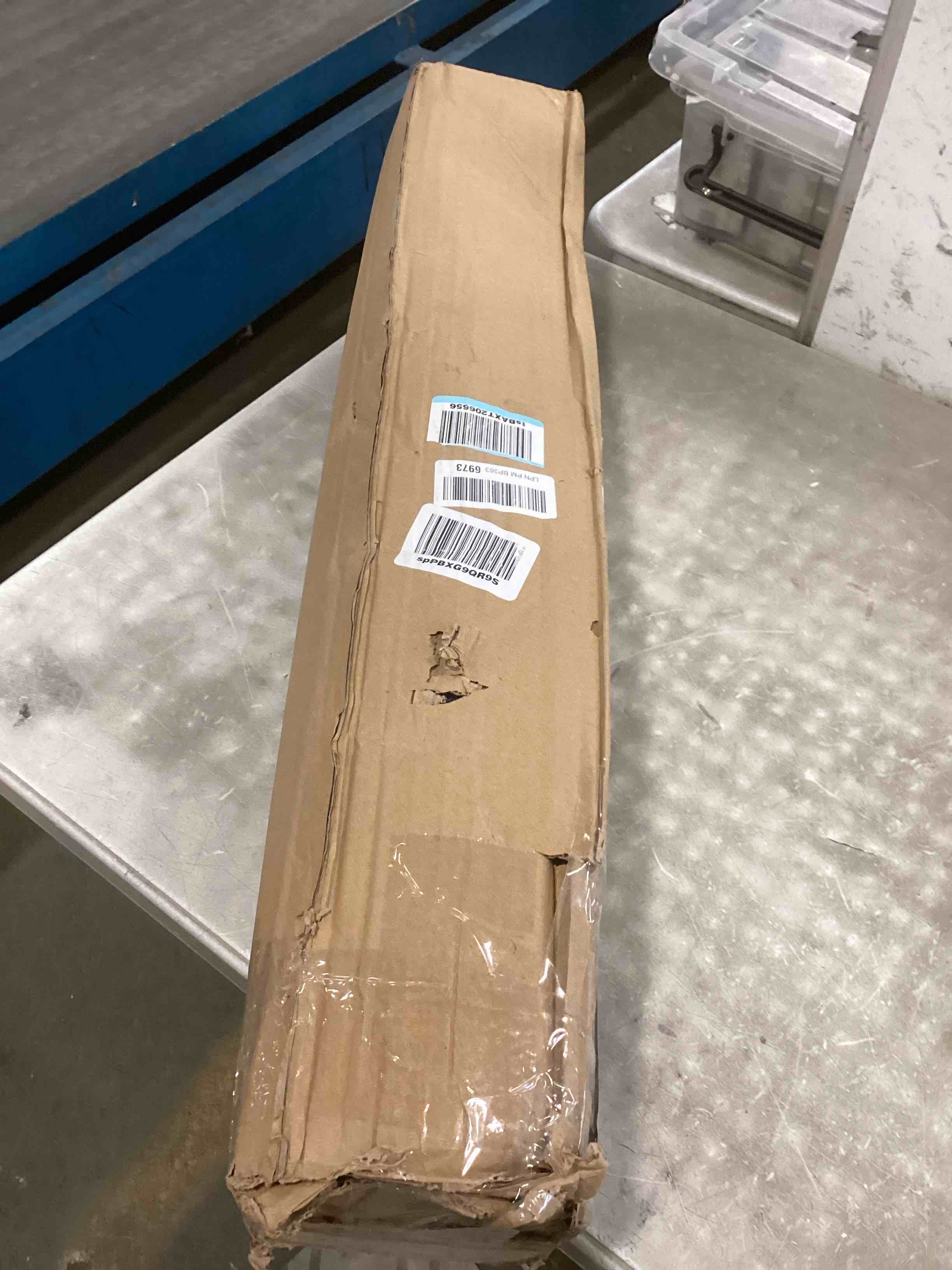 https://s3.amazonaws.com/lotting-images-prod/bidfta/PNK0173234_1724429271195.jpeg