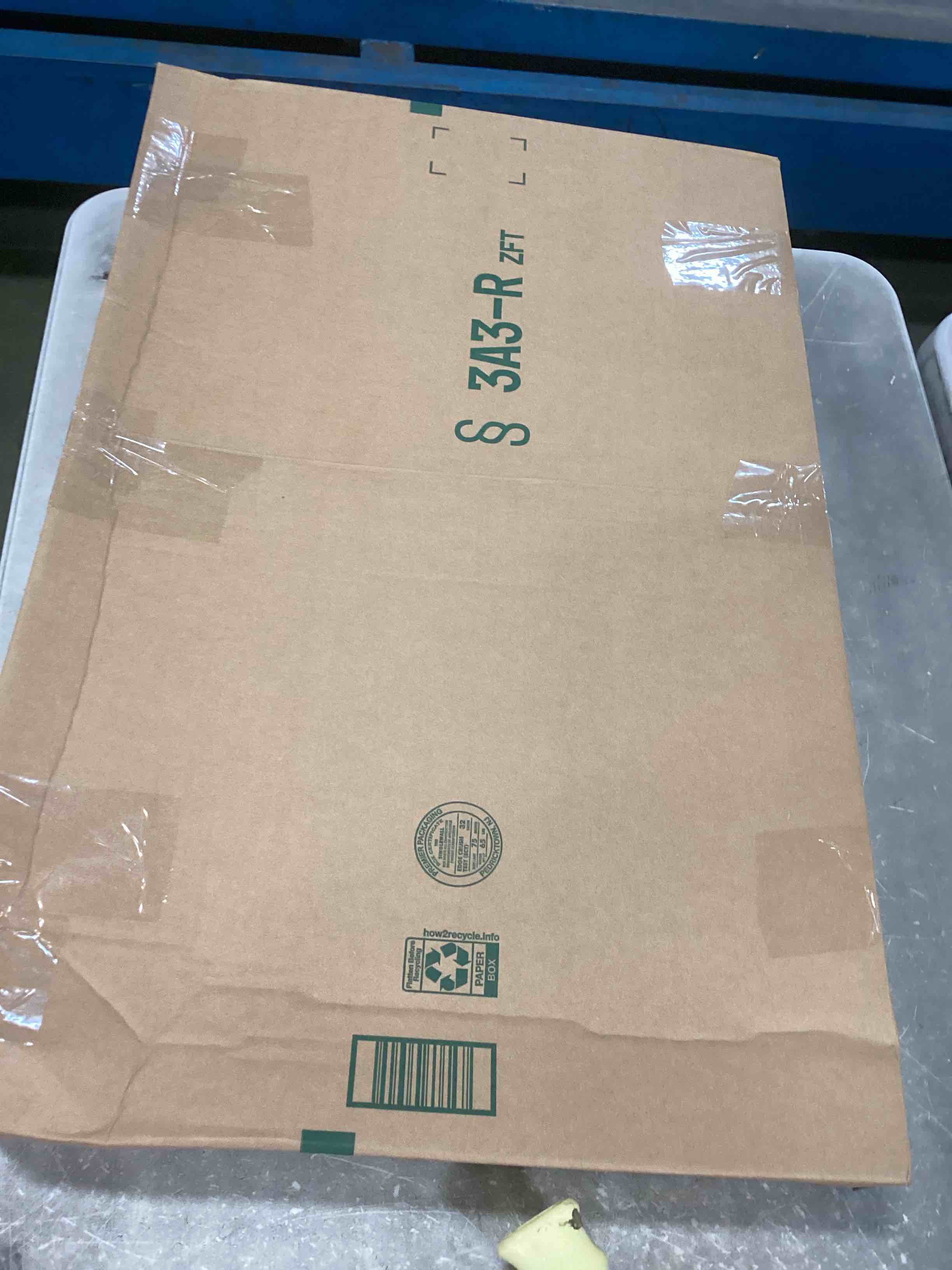 https://s3.amazonaws.com/lotting-images-prod/bidfta/PNK0173242_1724428505650.jpeg