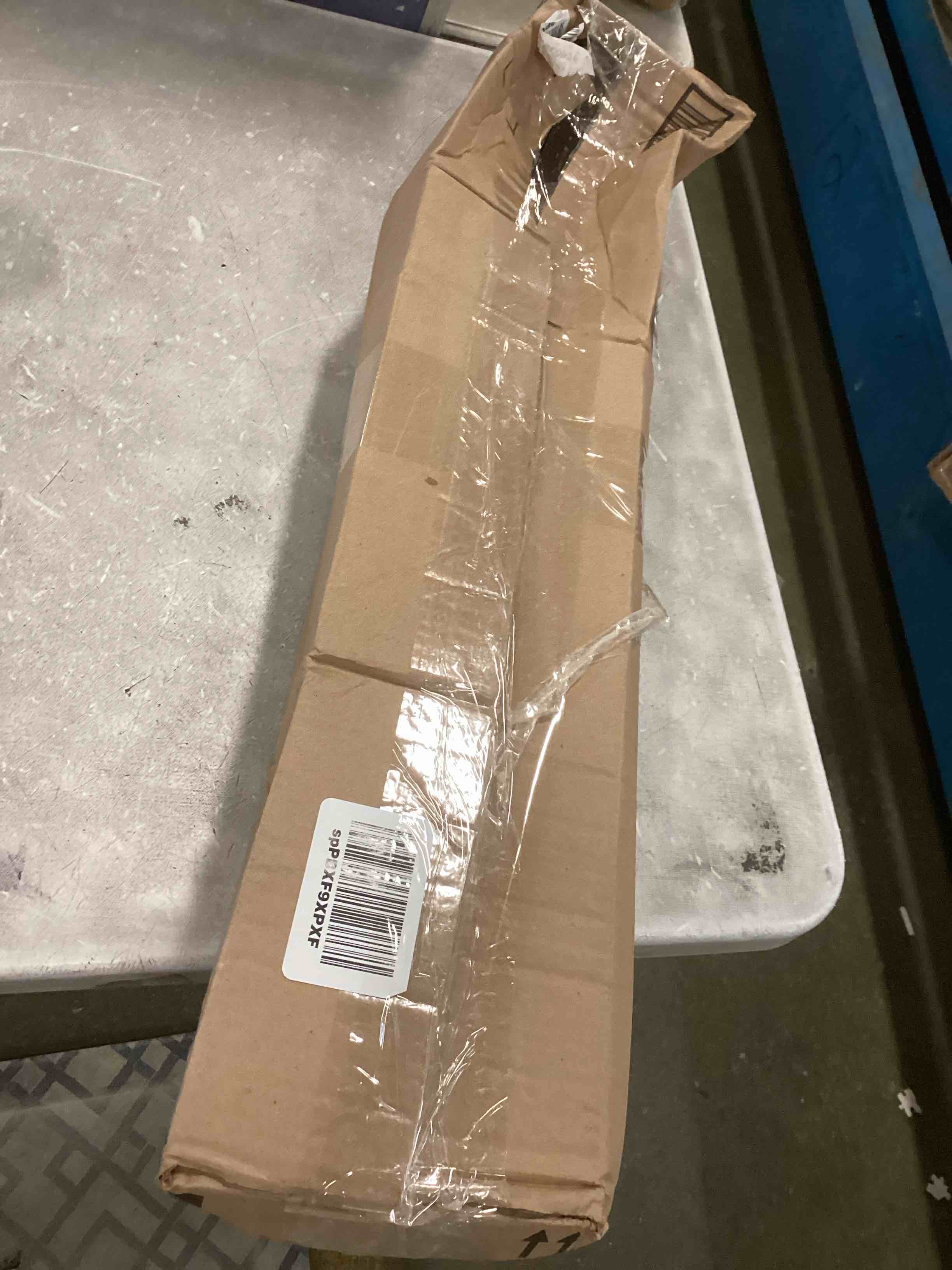 https://s3.amazonaws.com/lotting-images-prod/bidfta/PNK0173613_1724338799882.jpeg