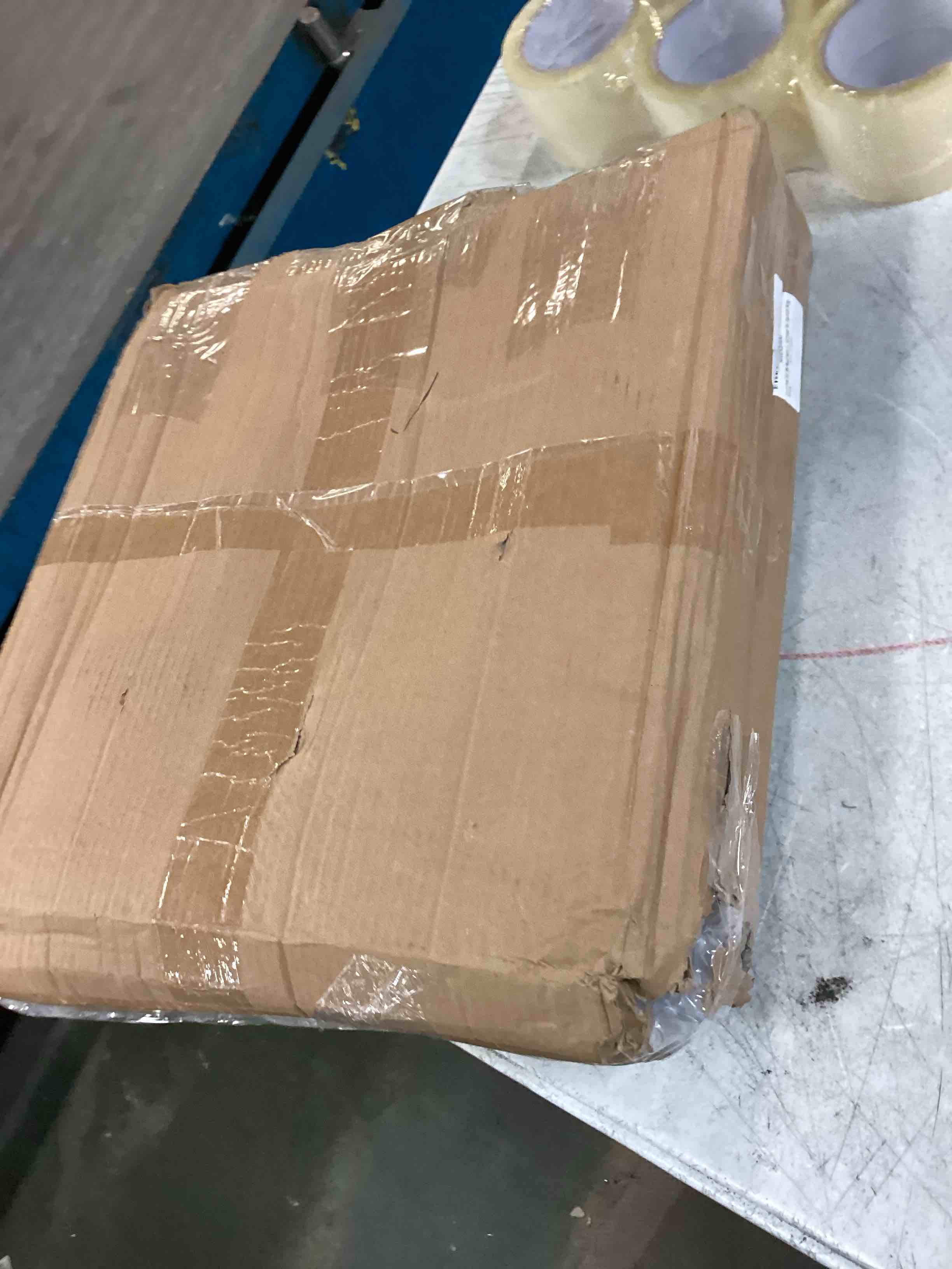 https://s3.amazonaws.com/lotting-images-prod/bidfta/PNK0174729_1725894014197.jpeg