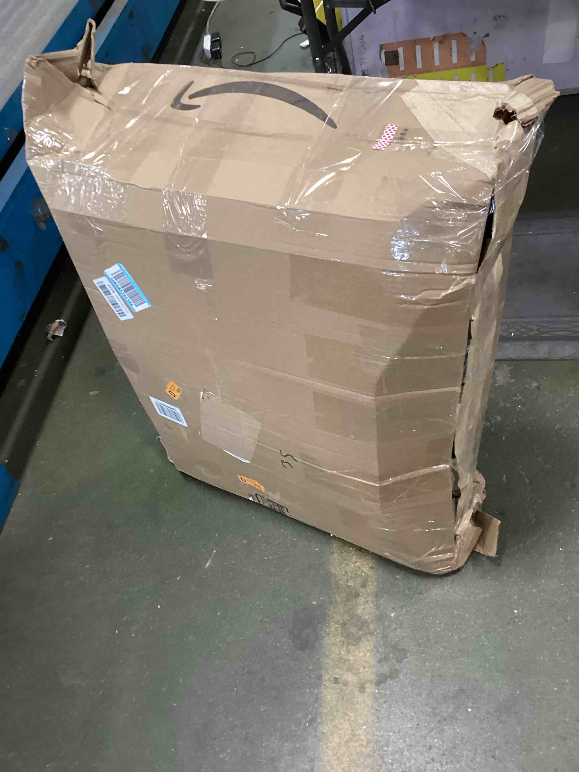 https://s3.amazonaws.com/lotting-images-prod/bidfta/PNK0175106_1725629708911.jpeg