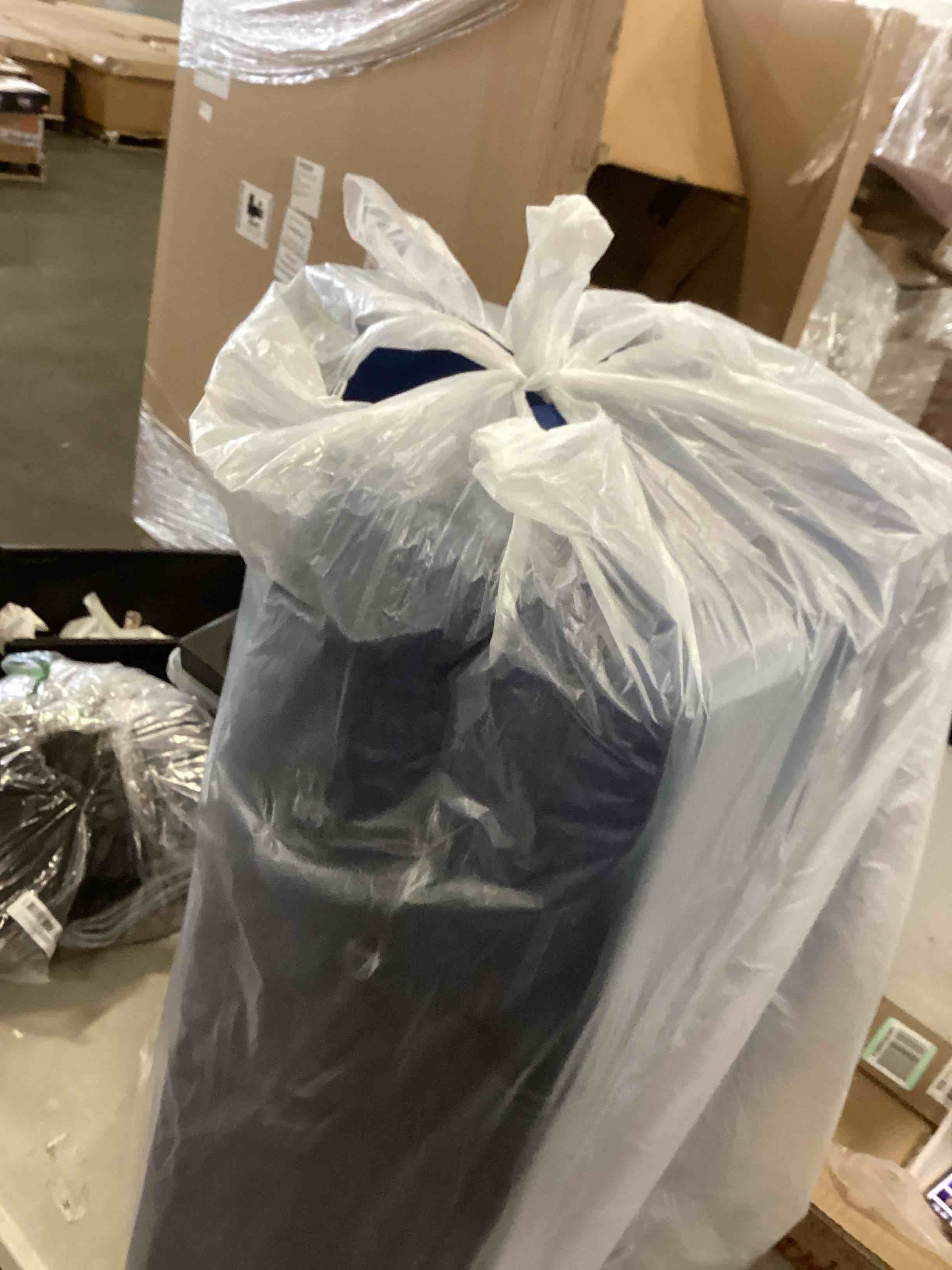 Pillow Perfect 615349 Fresco Navy Seat Cushion Set 20 in. L X 20 in. W X 3 in. D 2 Piece