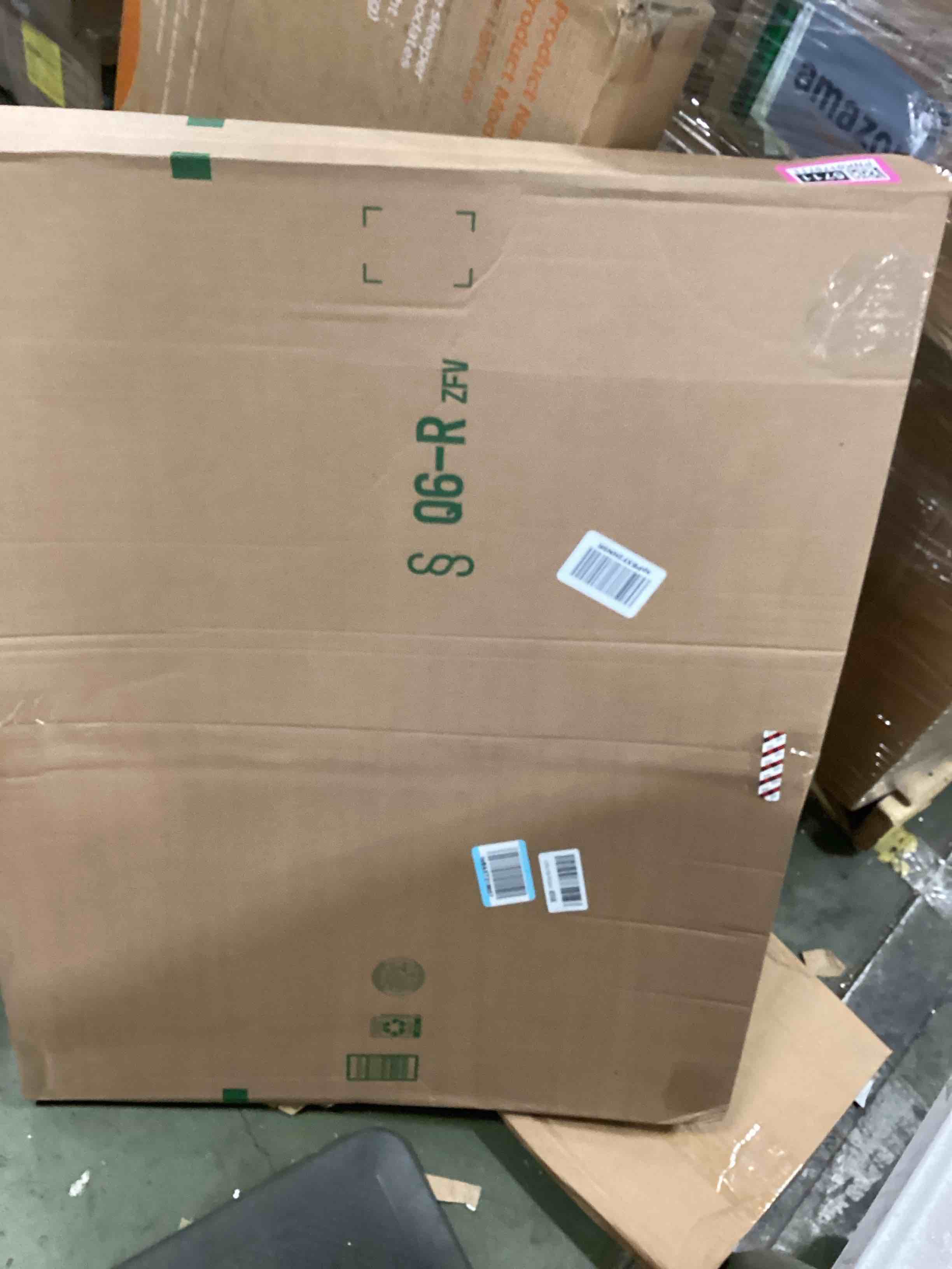 https://s3.amazonaws.com/lotting-images-prod/bidfta/PNK0175711_1725384652720.jpeg