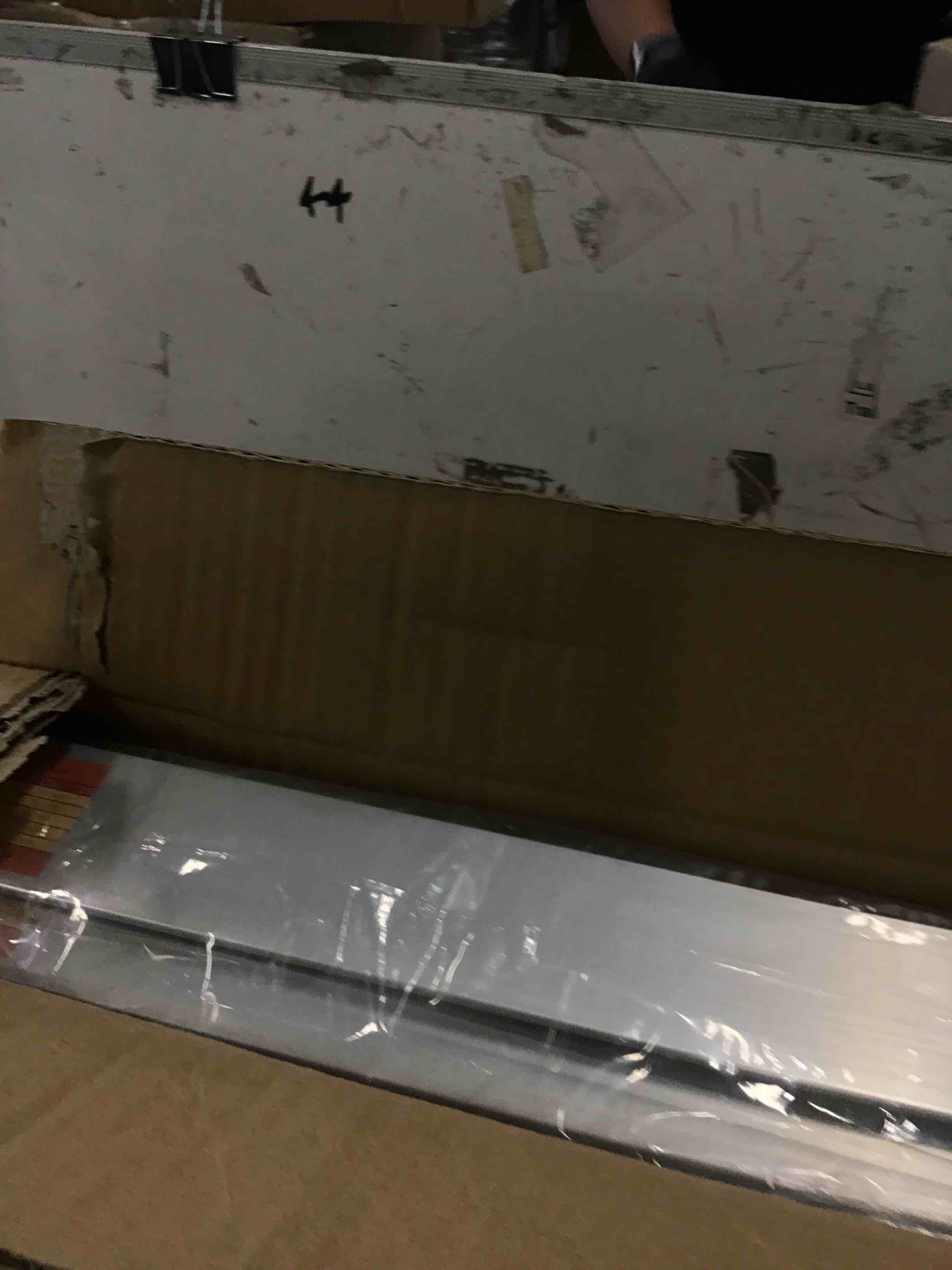 https://s3.amazonaws.com/lotting-images-prod/bidfta/PNK0175905_1725115960621.jpeg