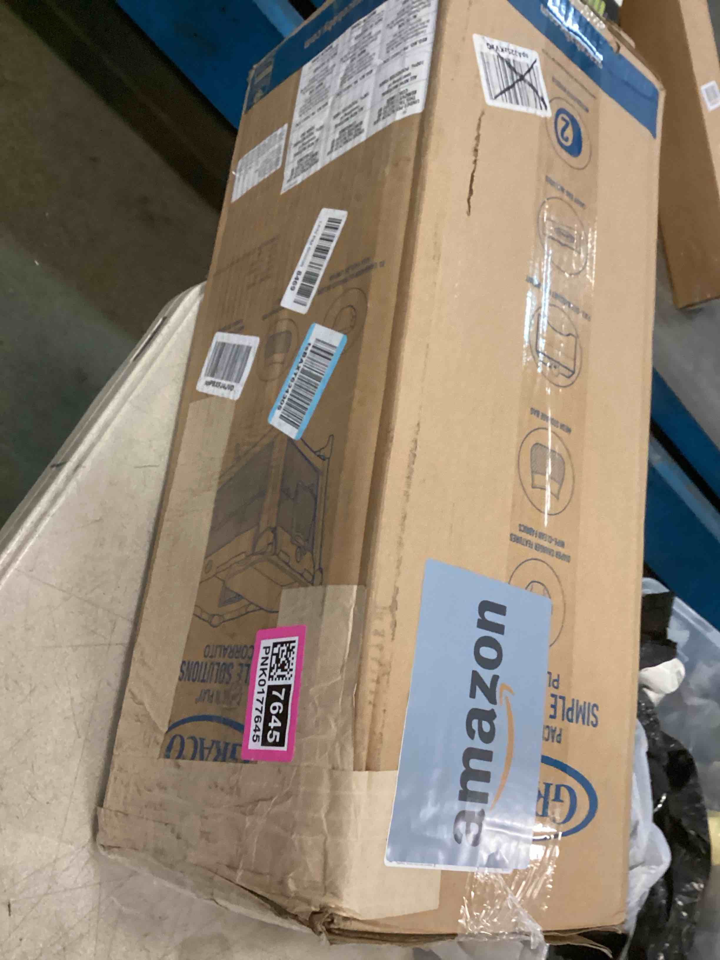 https://s3.amazonaws.com/lotting-images-prod/bidfta/PNK0177645_1724769406176.jpeg