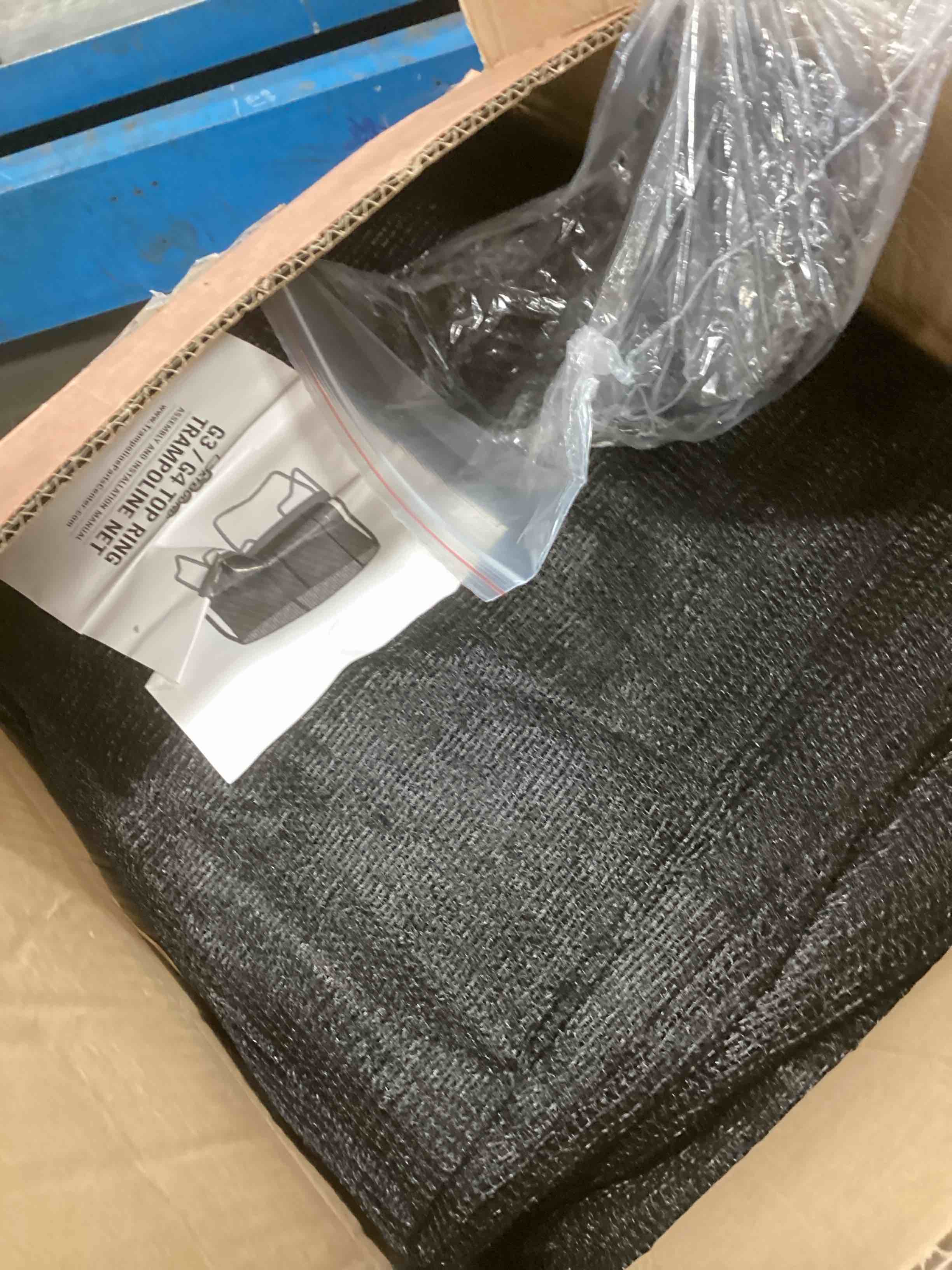 https://s3.amazonaws.com/lotting-images-prod/bidfta/PNK0177680_1724764482624.jpeg