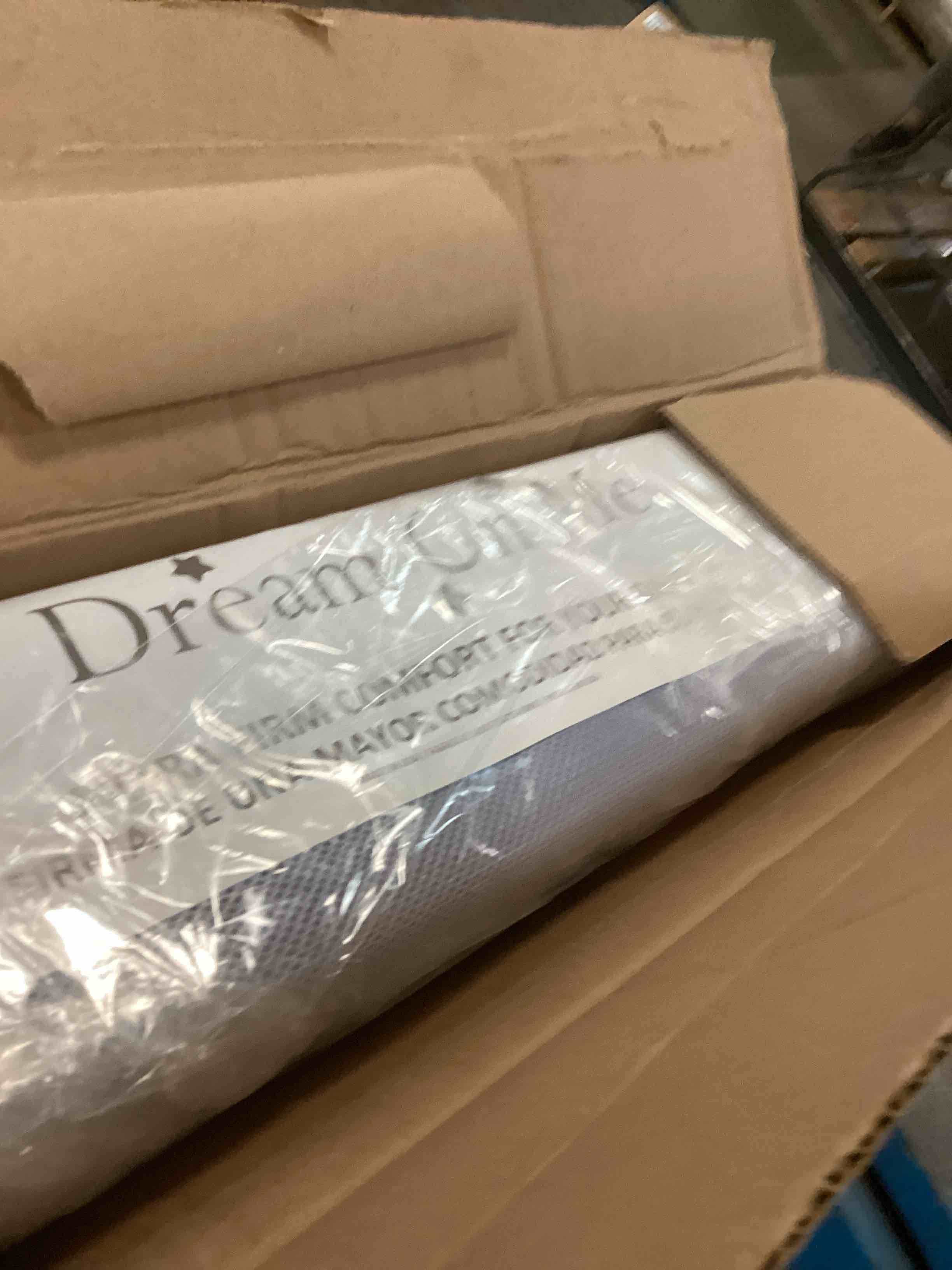 https://s3.amazonaws.com/lotting-images-prod/bidfta/PNK0177981_1724695117983.jpeg