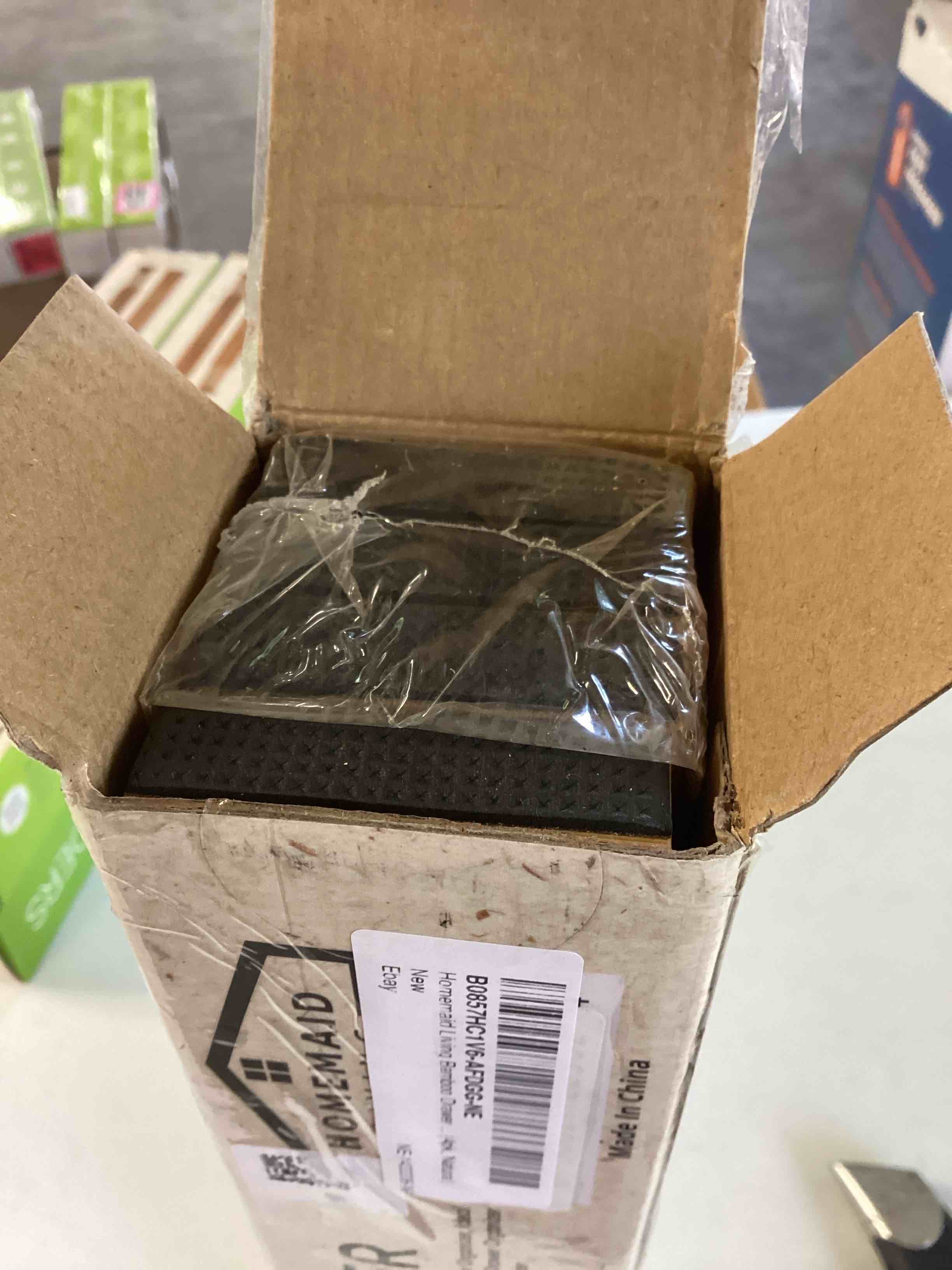 https://s3.amazonaws.com/lotting-images-prod/bidfta/PNK0179836_1724937708281.jpeg