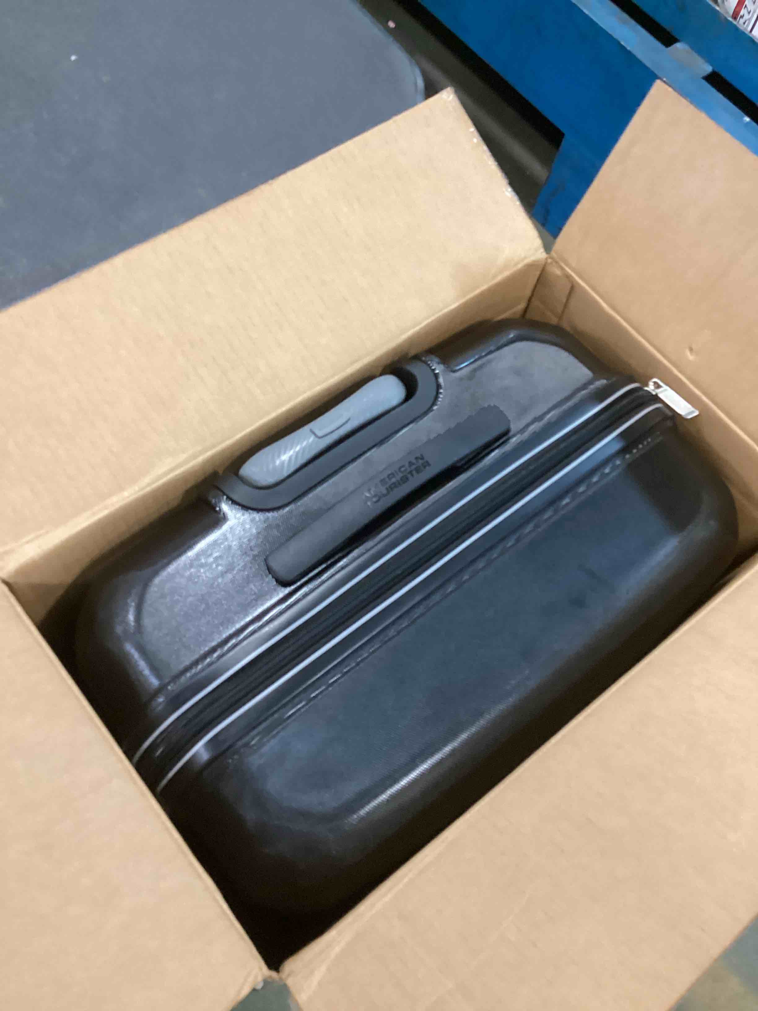 American Tourister Stratum 2.0 Expandable Hardside Luggage with Spinner