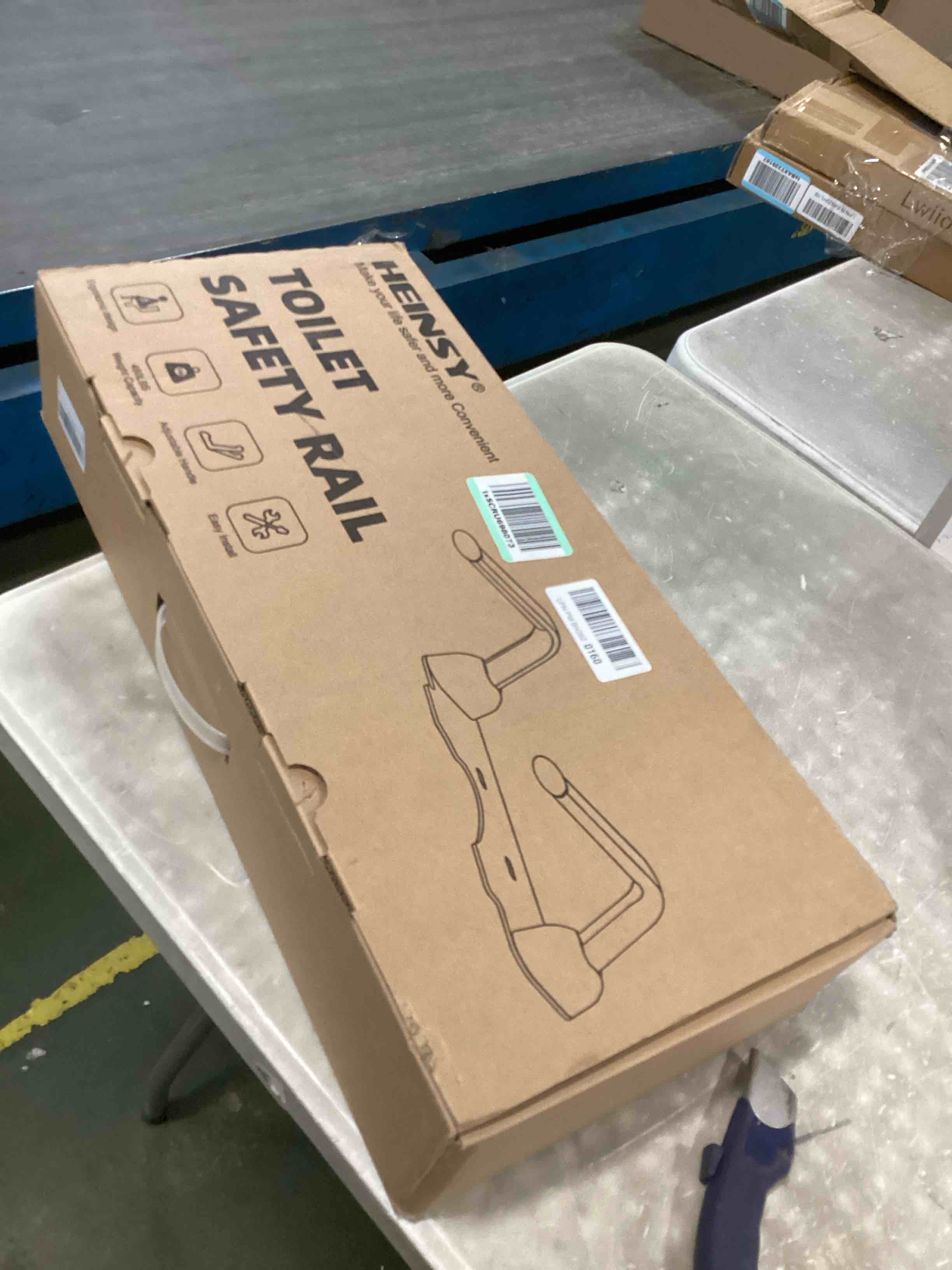 https://s3.amazonaws.com/lotting-images-prod/bidfta/PNK0181837_1724789550209.jpeg