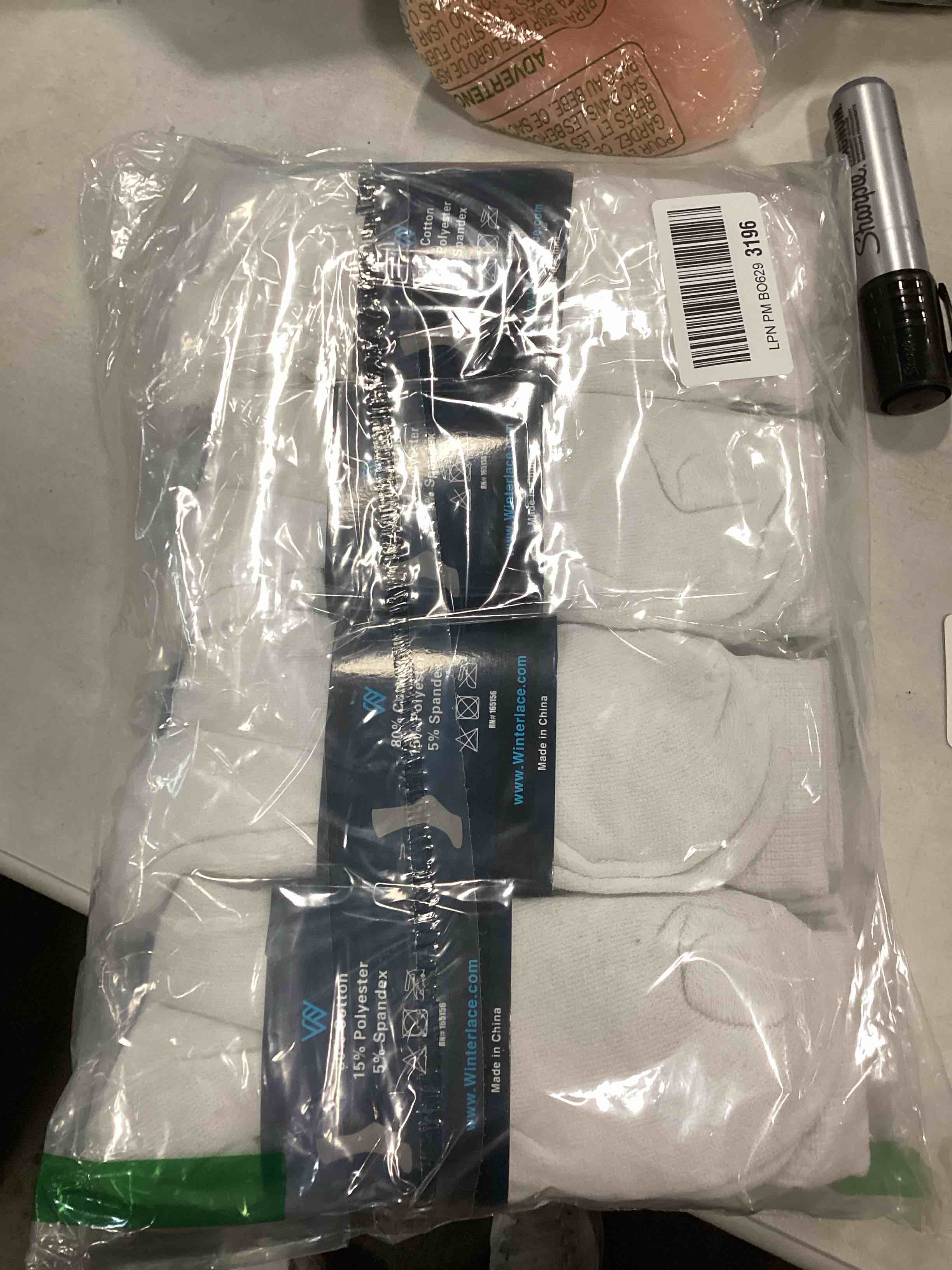 https://s3.amazonaws.com/lotting-images-prod/bidfta/PNK0182484_1726269655658.jpeg
