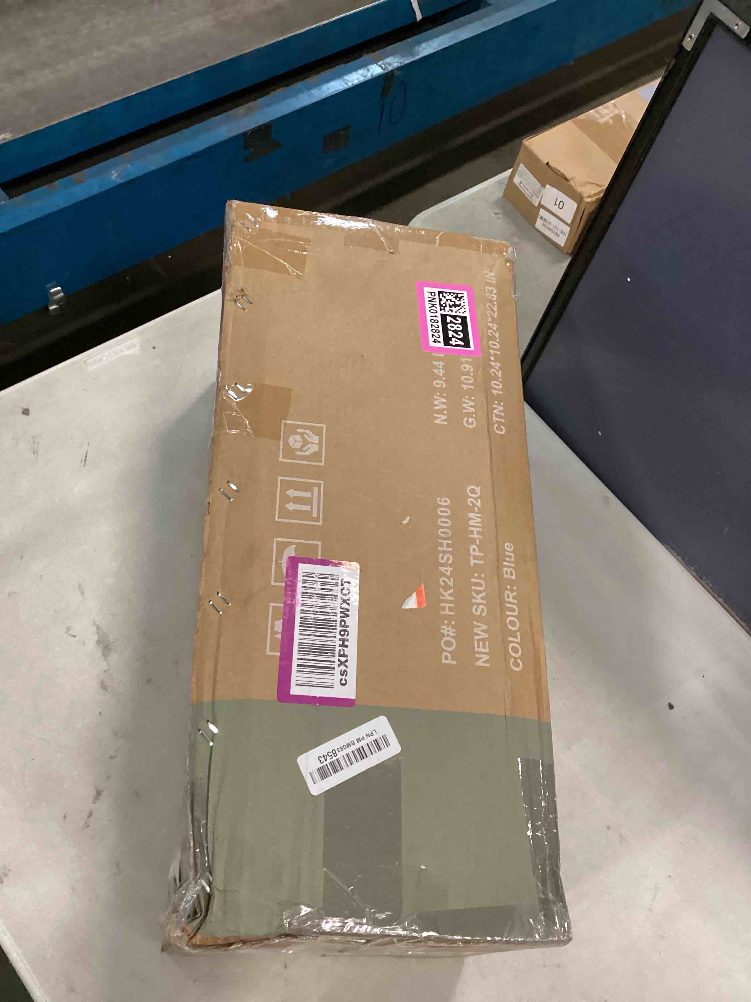 https://s3.amazonaws.com/lotting-images-prod/bidfta/PNK0182824_1726092276411.jpeg