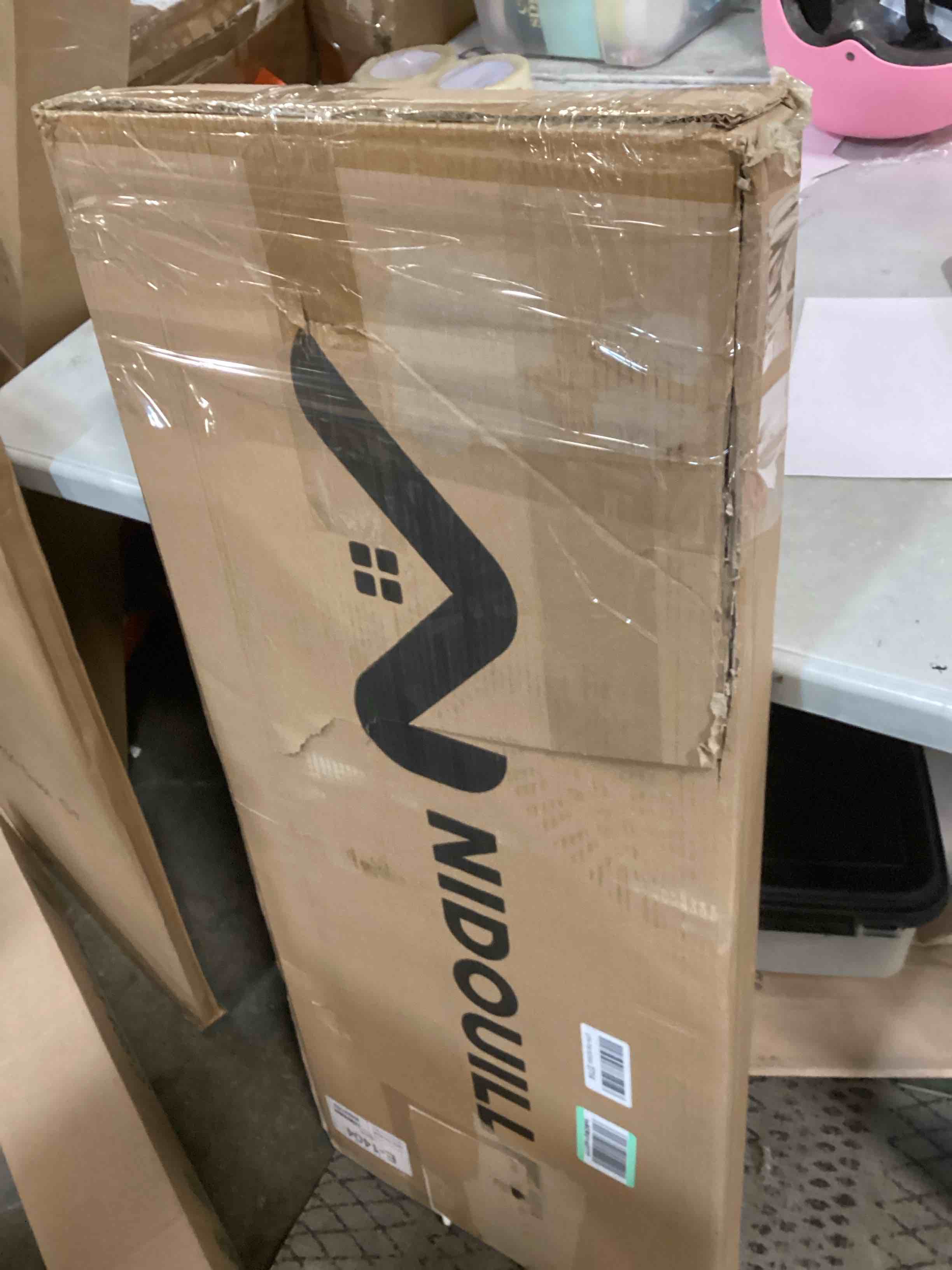 https://s3.amazonaws.com/lotting-images-prod/bidfta/PNK0185615_1725080452589.jpeg