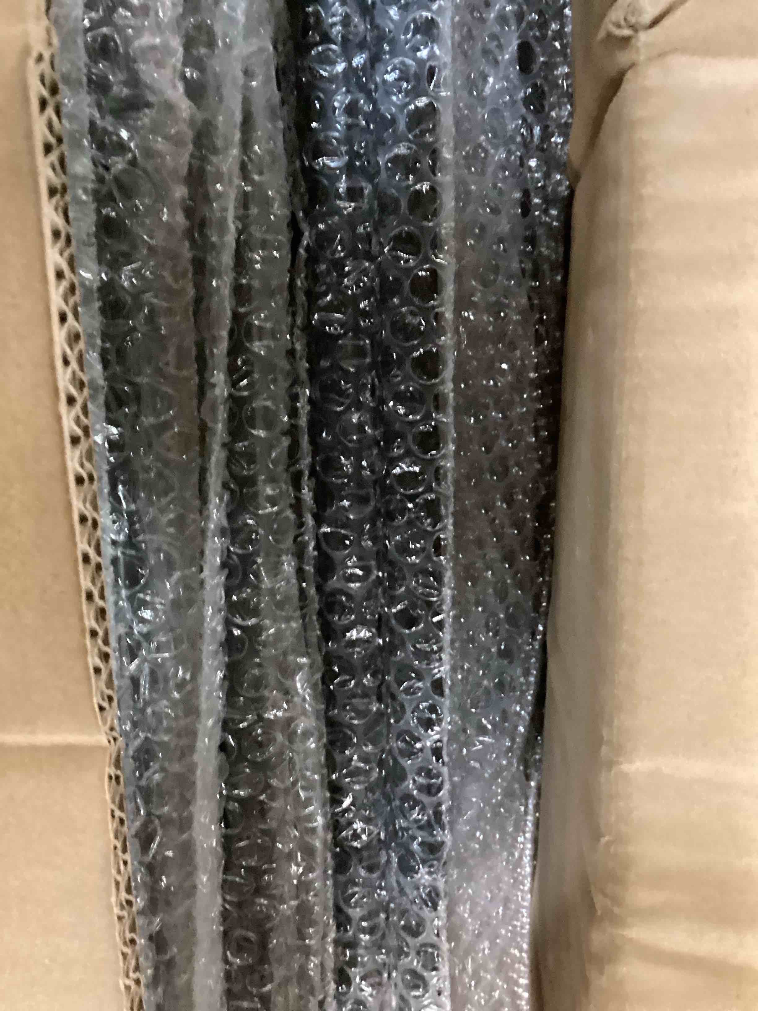 https://s3.amazonaws.com/lotting-images-prod/bidfta/PNK0185632_1725078279751.jpeg