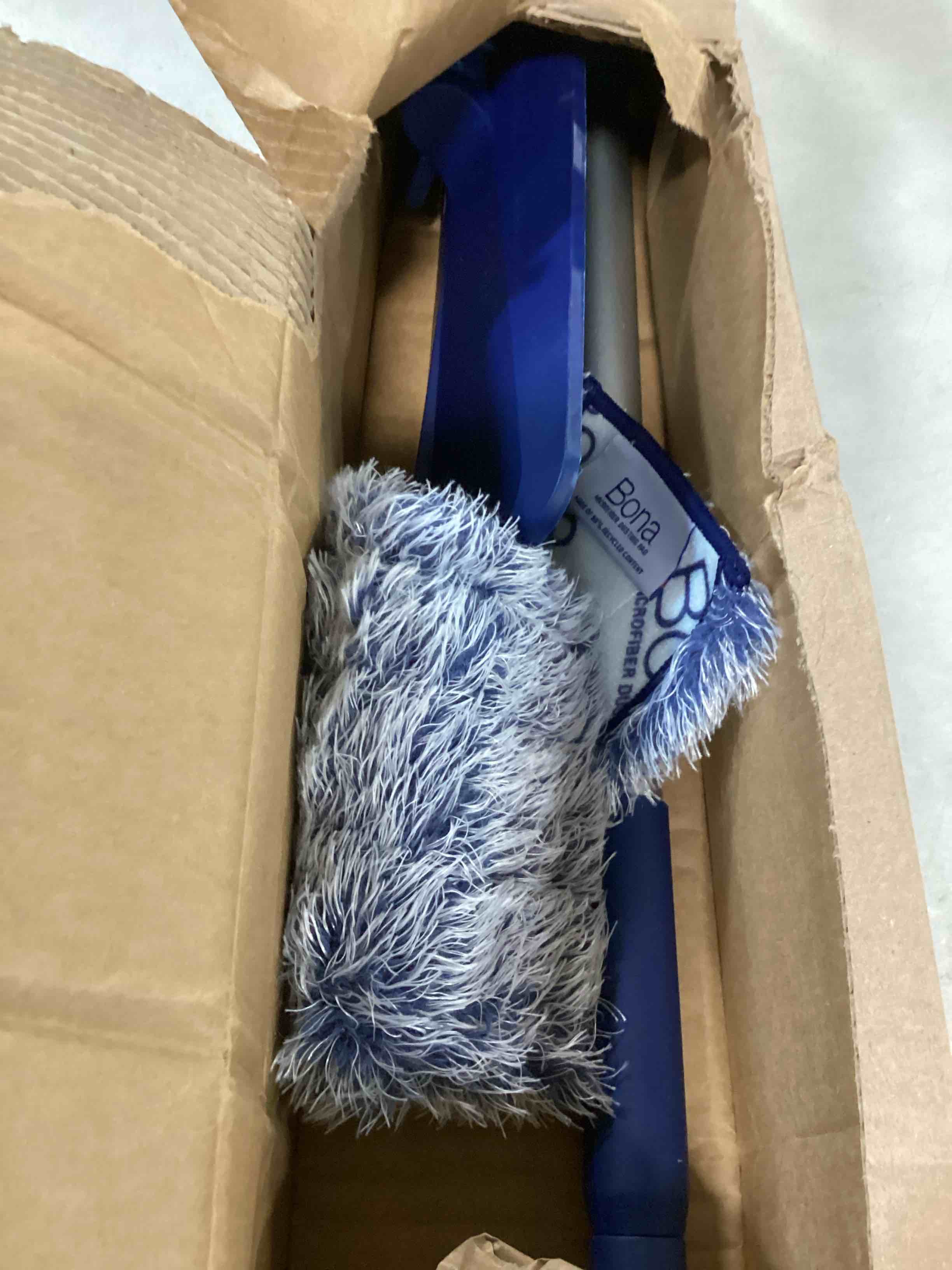 https://s3.amazonaws.com/lotting-images-prod/bidfta/PNK0185951_1724903341630.jpeg