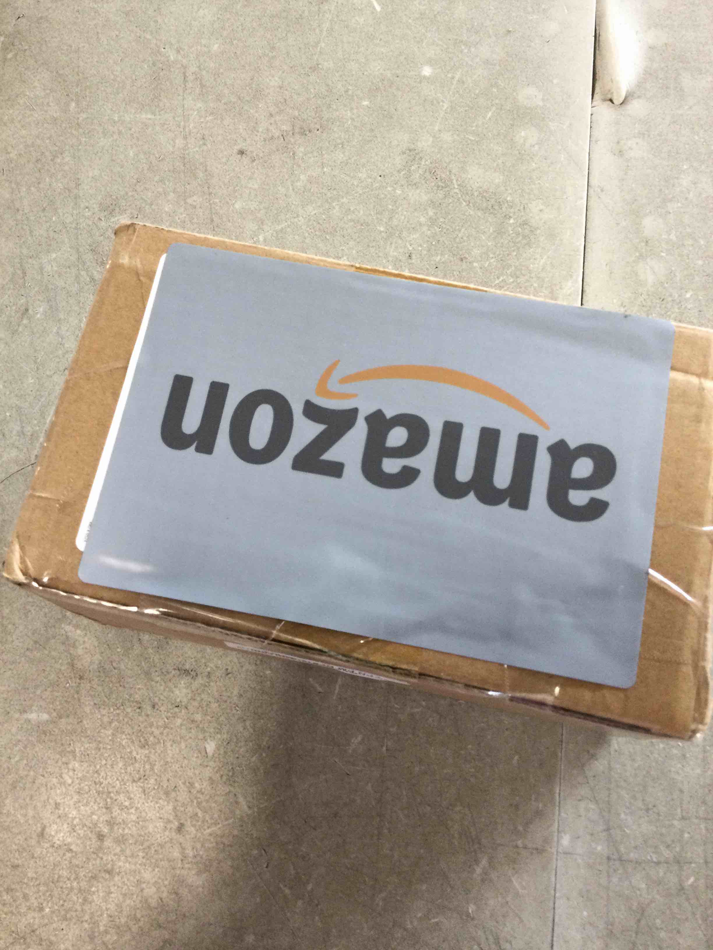https://s3.amazonaws.com/lotting-images-prod/bidfta/PNK0186164_1725021991778.jpeg