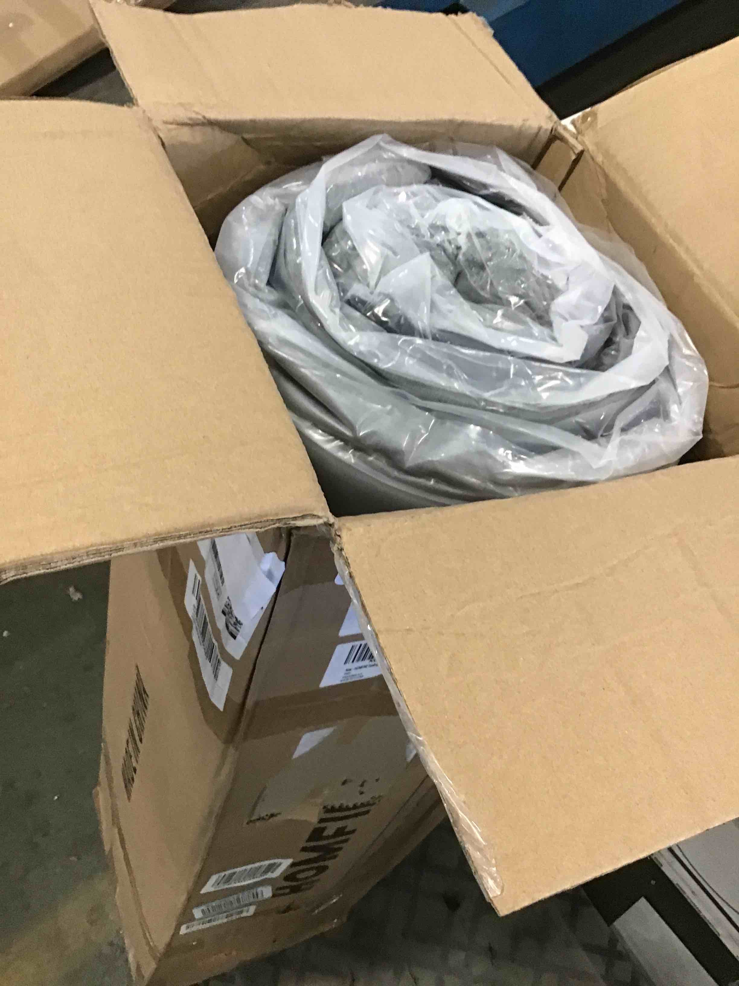 https://s3.amazonaws.com/lotting-images-prod/bidfta/PNK0188426_1725892925128.jpeg
