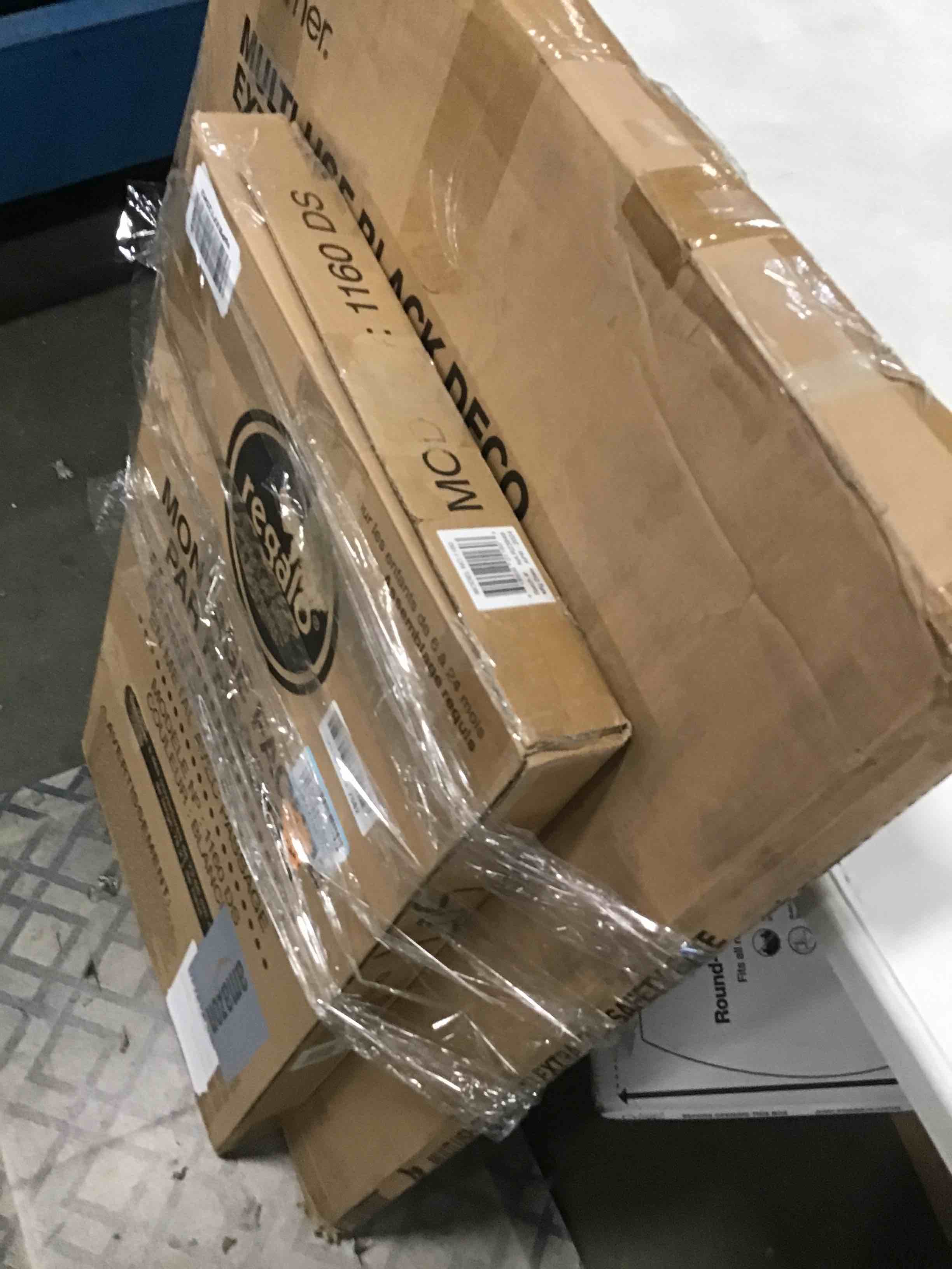 https://s3.amazonaws.com/lotting-images-prod/bidfta/PNK0188490_1725884953860.jpeg