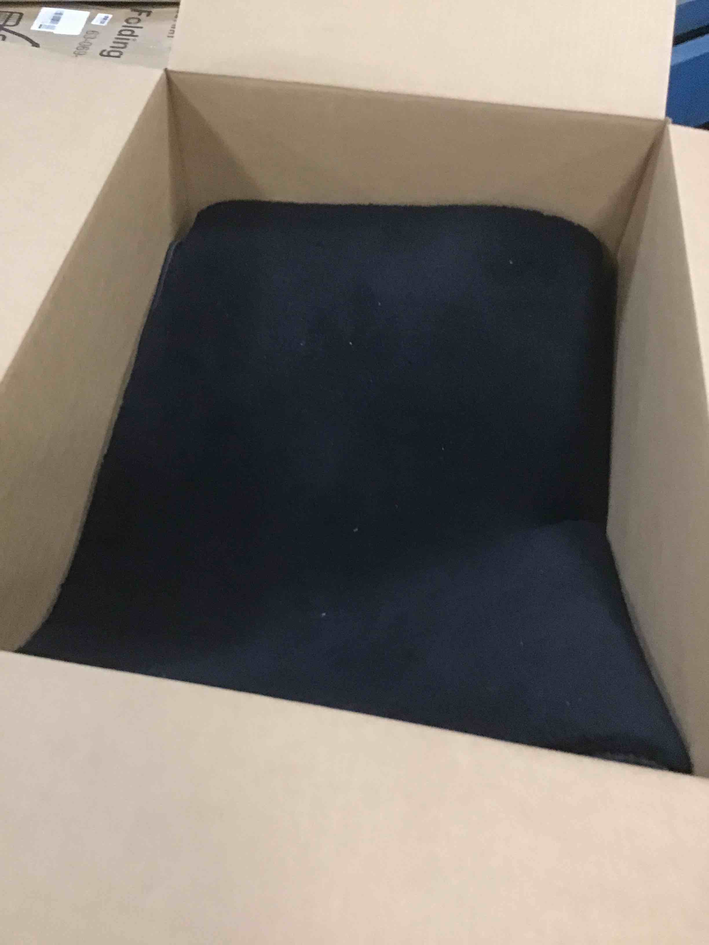 https://s3.amazonaws.com/lotting-images-prod/bidfta/PNK0189762_1725020605540.jpeg