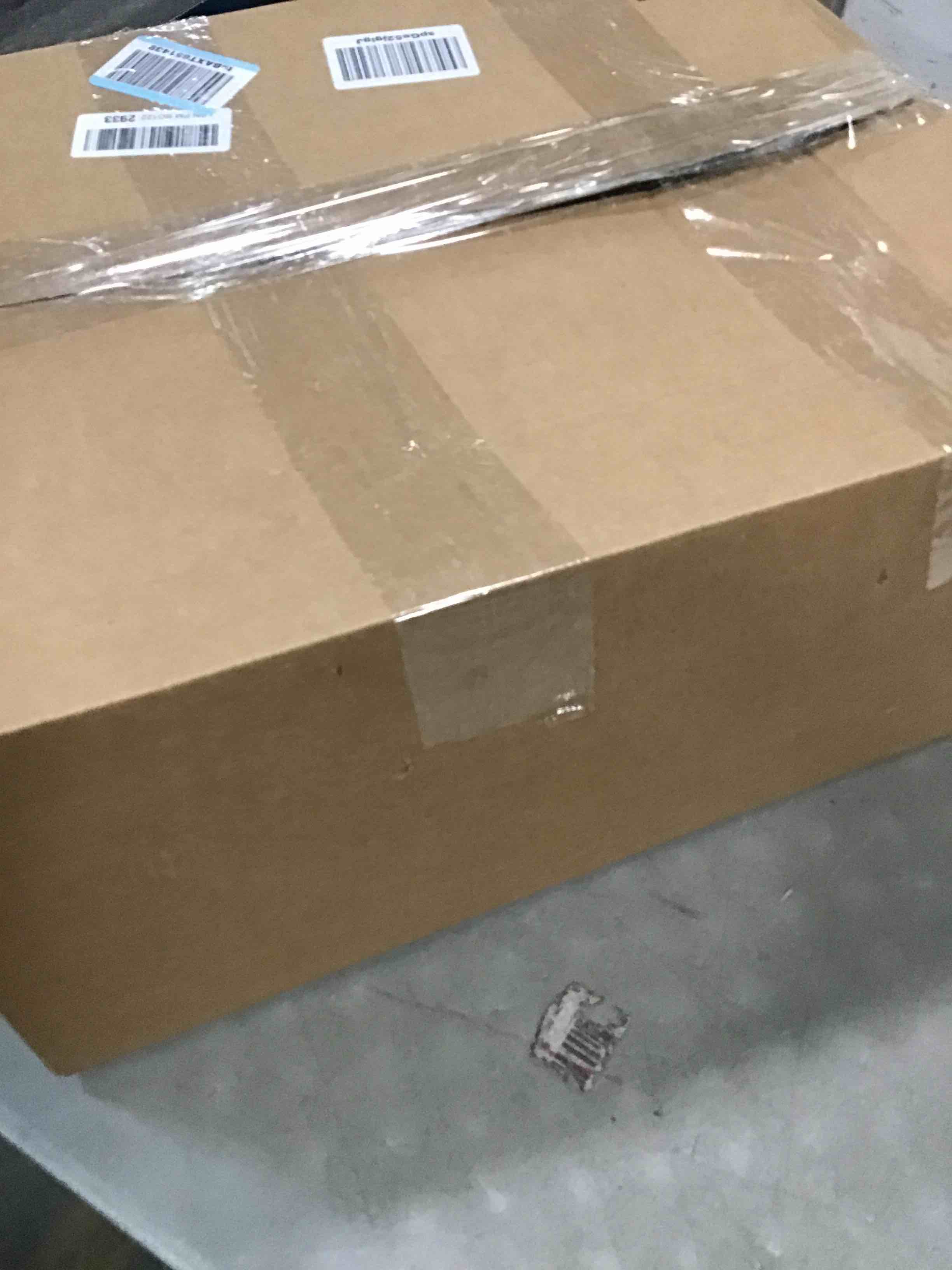 https://s3.amazonaws.com/lotting-images-prod/bidfta/PNK0189762_1725020624825.jpeg