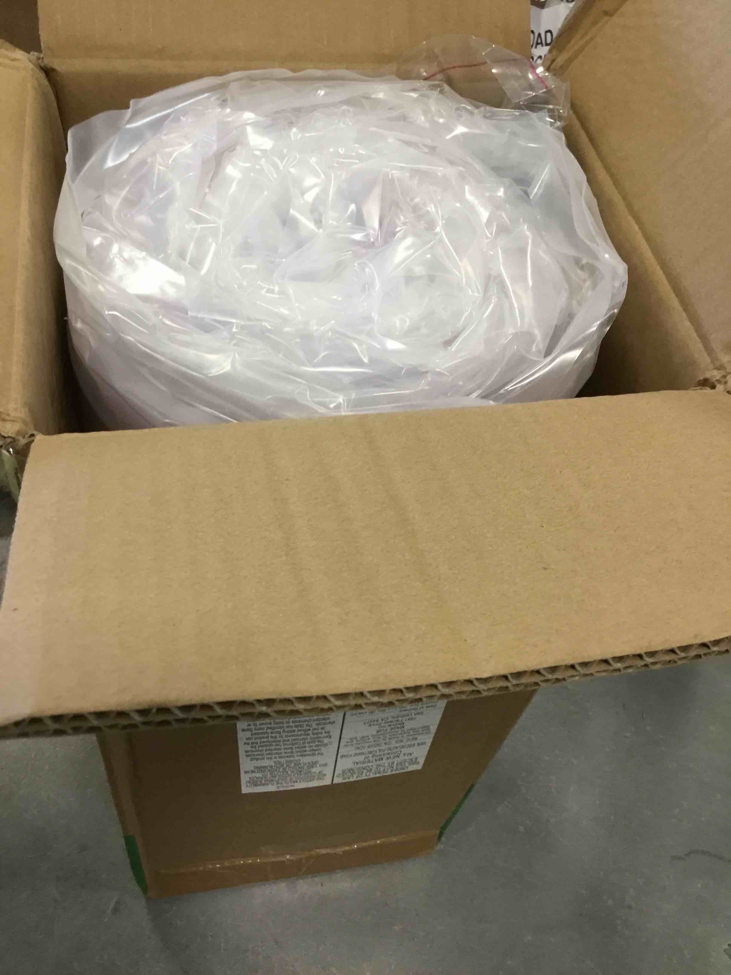 https://s3.amazonaws.com/lotting-images-prod/bidfta/PNK0189898_1724944414556.jpeg