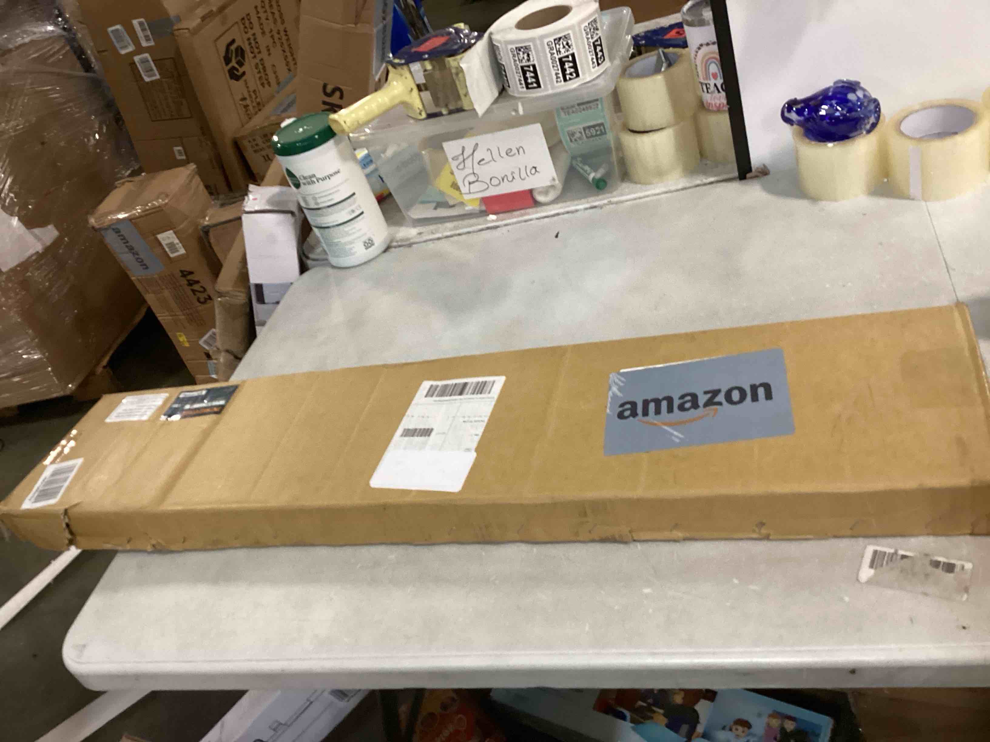 https://s3.amazonaws.com/lotting-images-prod/bidfta/PNK0190396_1726013458913.jpeg