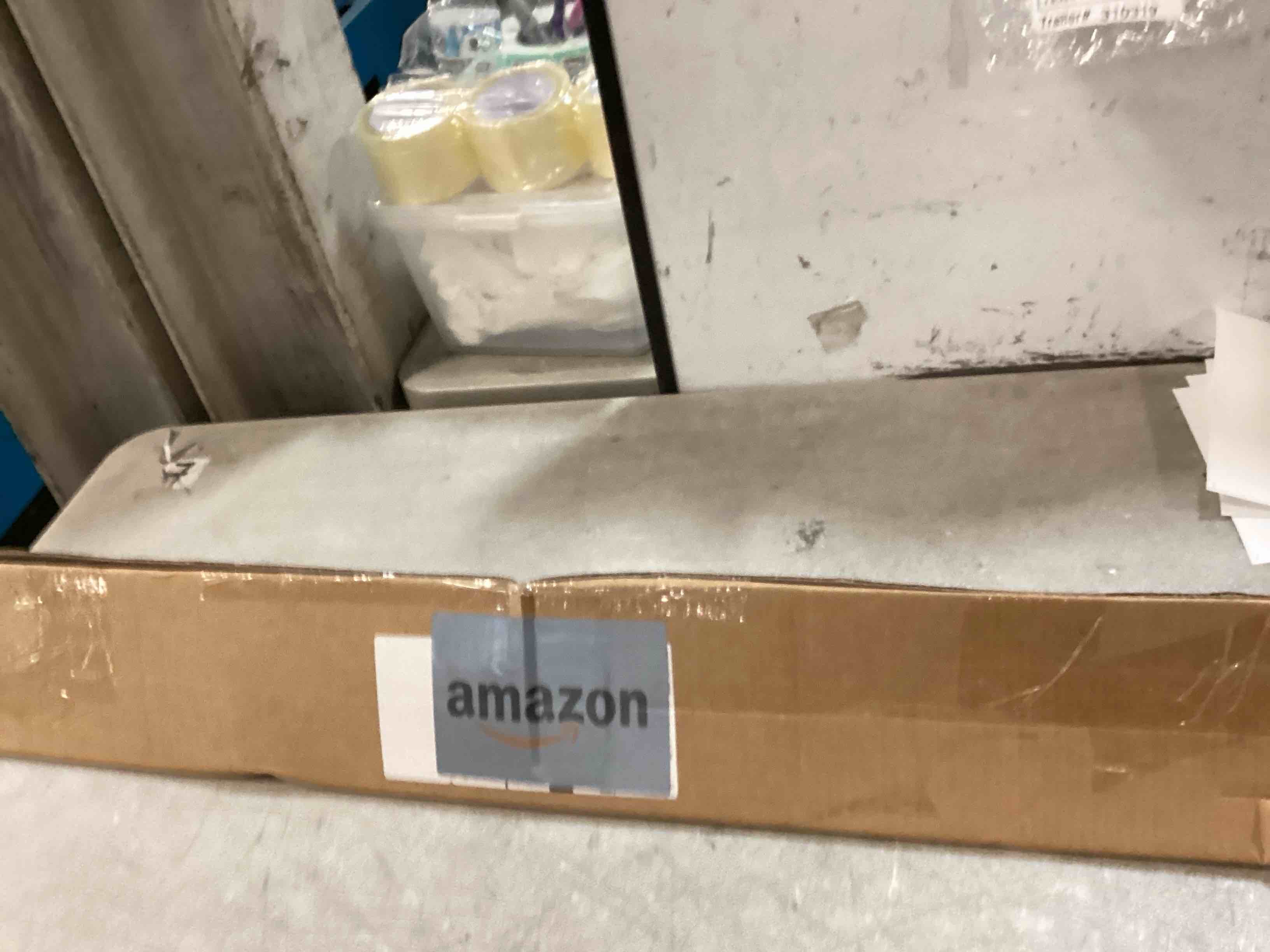 https://s3.amazonaws.com/lotting-images-prod/bidfta/PNK0191265_1725492361559.jpeg