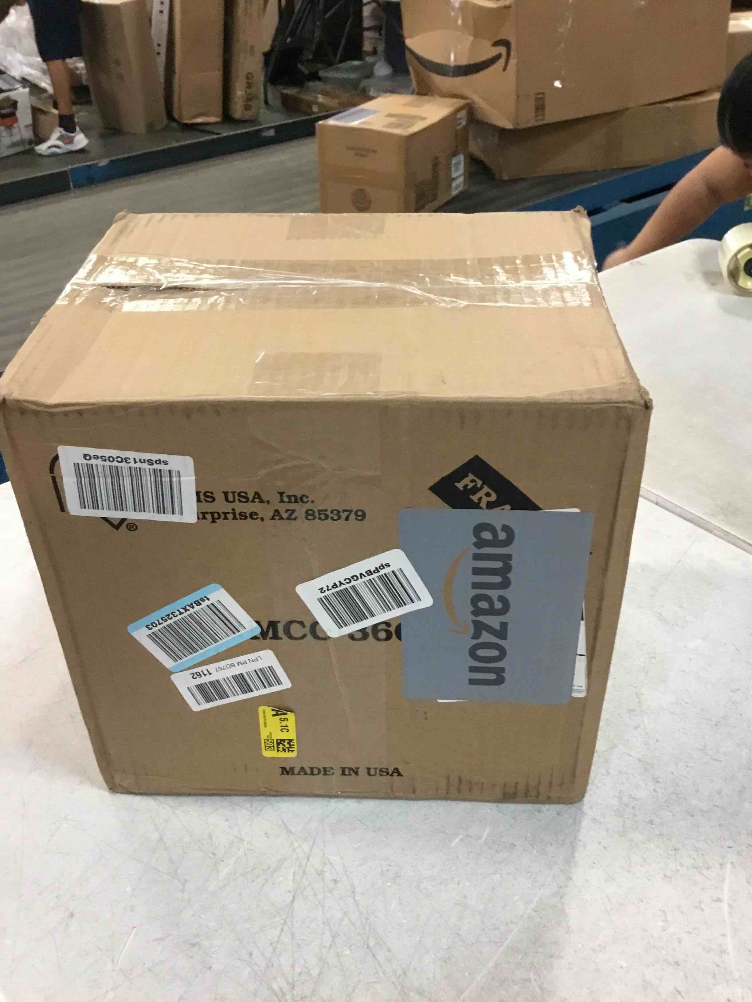 https://s3.amazonaws.com/lotting-images-prod/bidfta/PNK0191613_1725111733911.jpeg