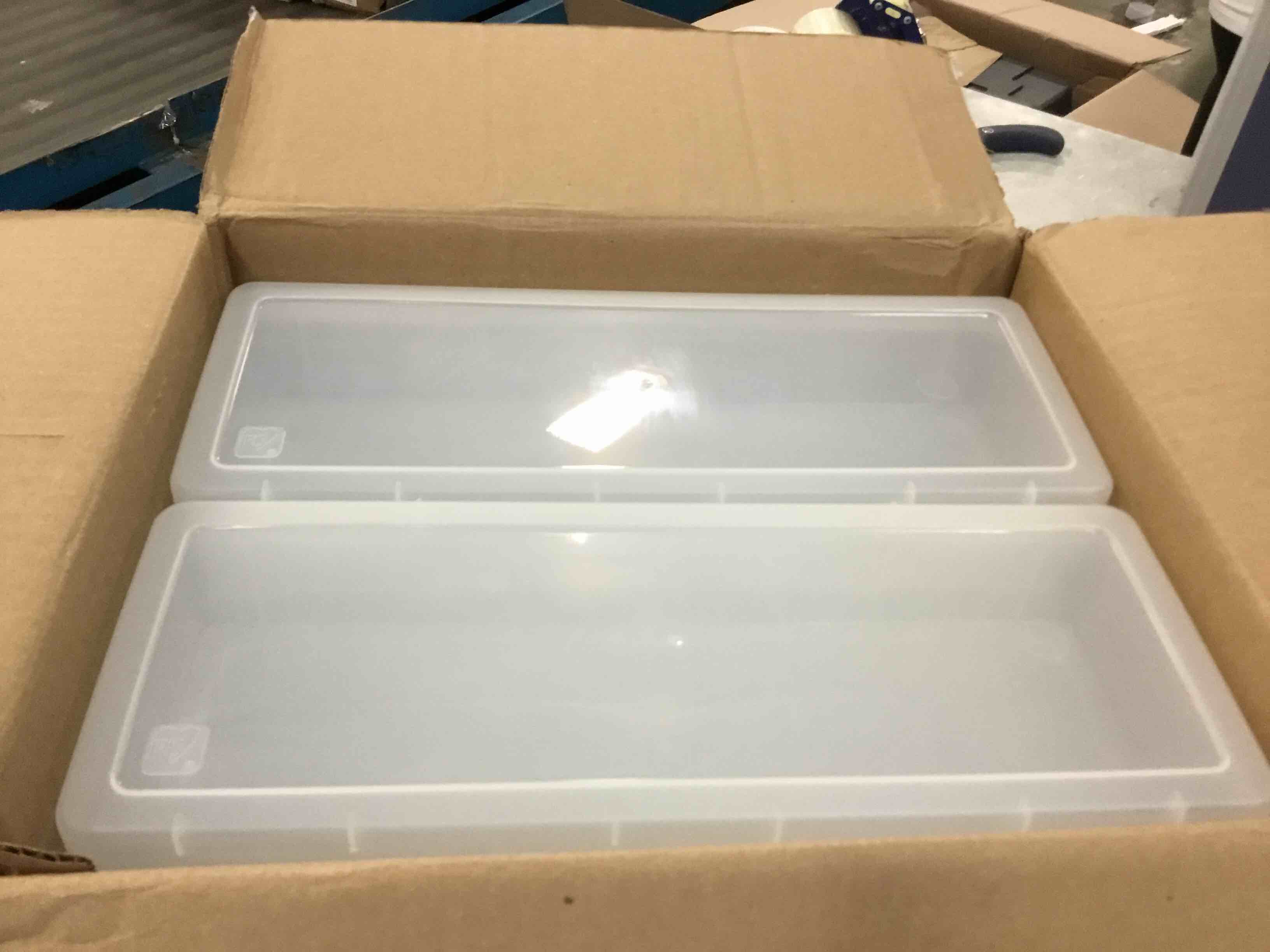 https://s3.amazonaws.com/lotting-images-prod/bidfta/PNK0191613_1725111755370.jpeg