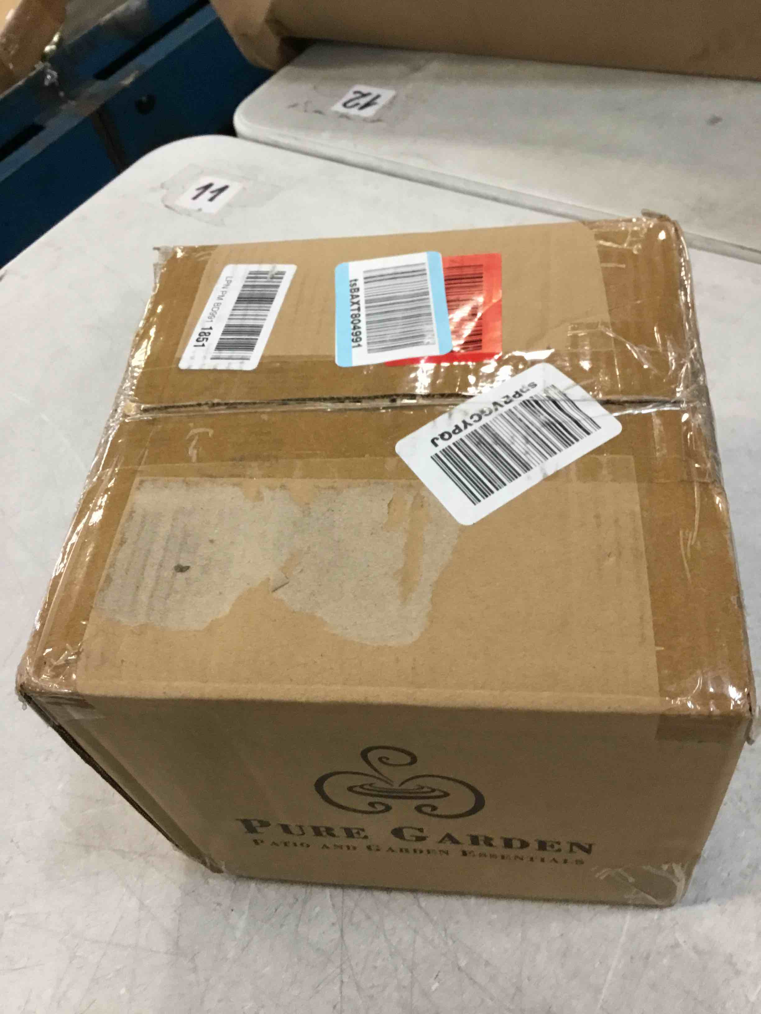 https://s3.amazonaws.com/lotting-images-prod/bidfta/PNK0191622_1725111022506.jpeg