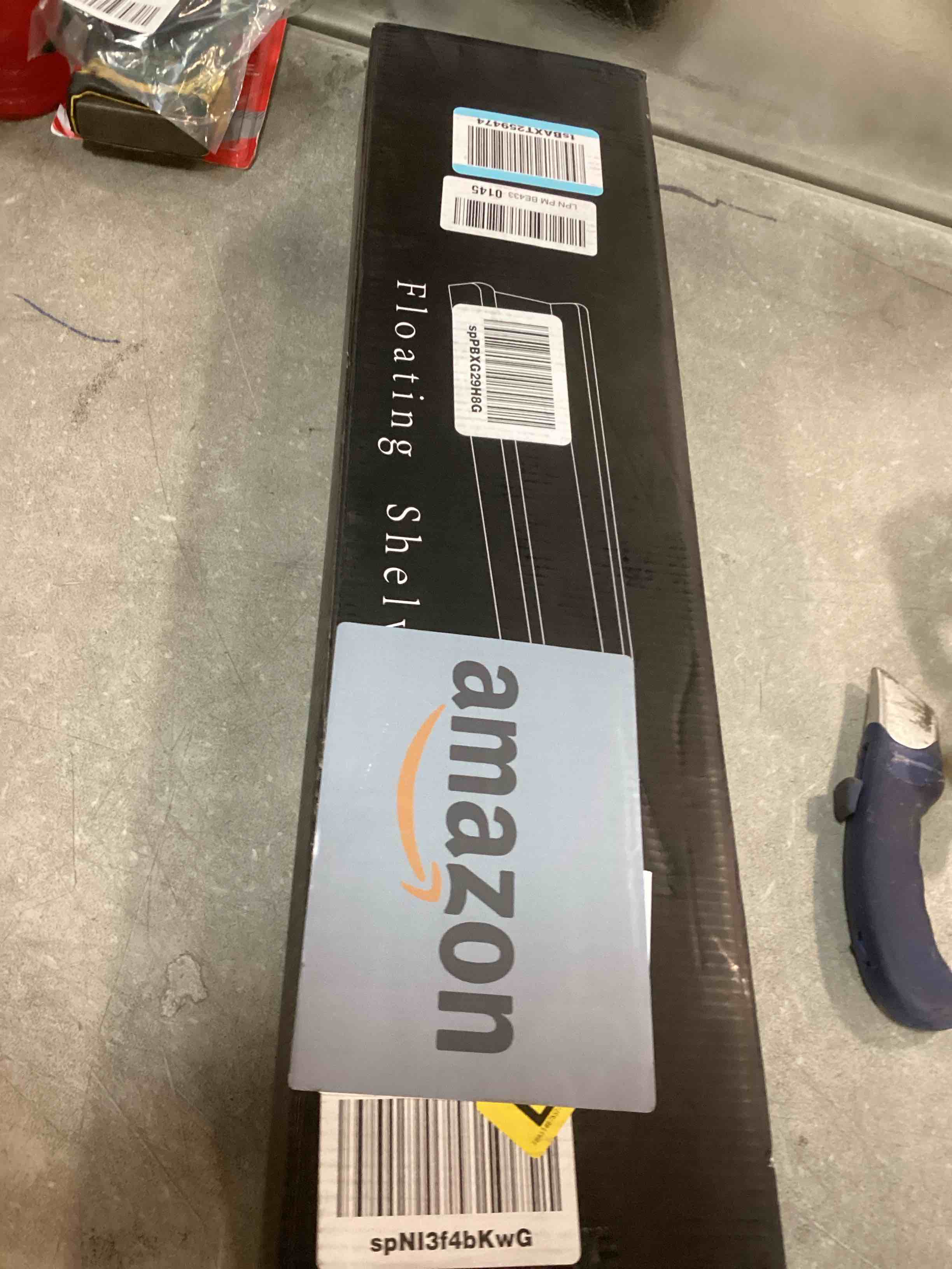 https://s3.amazonaws.com/lotting-images-prod/bidfta/PNK0194567_1727356276223.jpeg