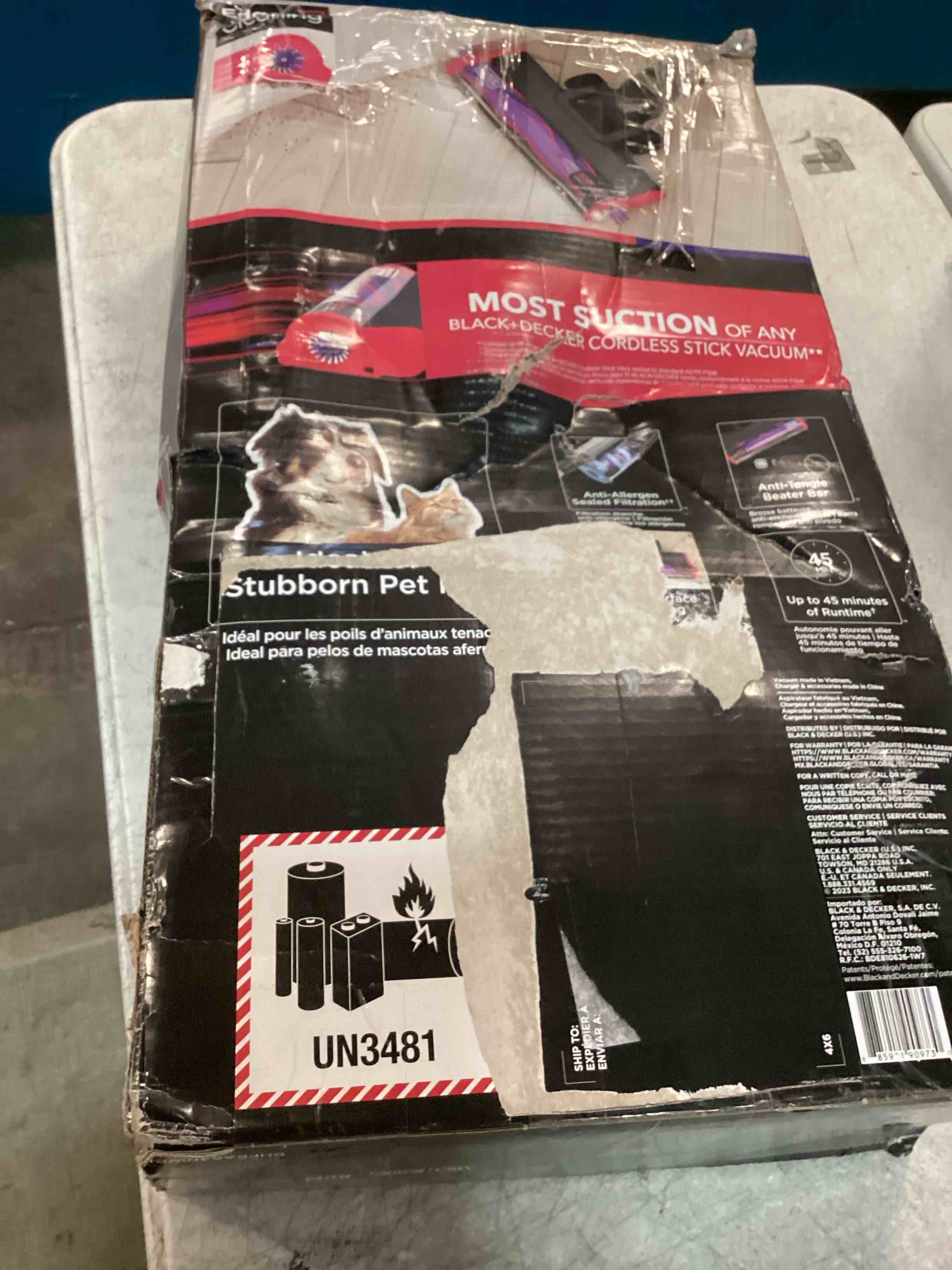 https://s3.amazonaws.com/lotting-images-prod/bidfta/PNK0195739_1725366551107.jpeg