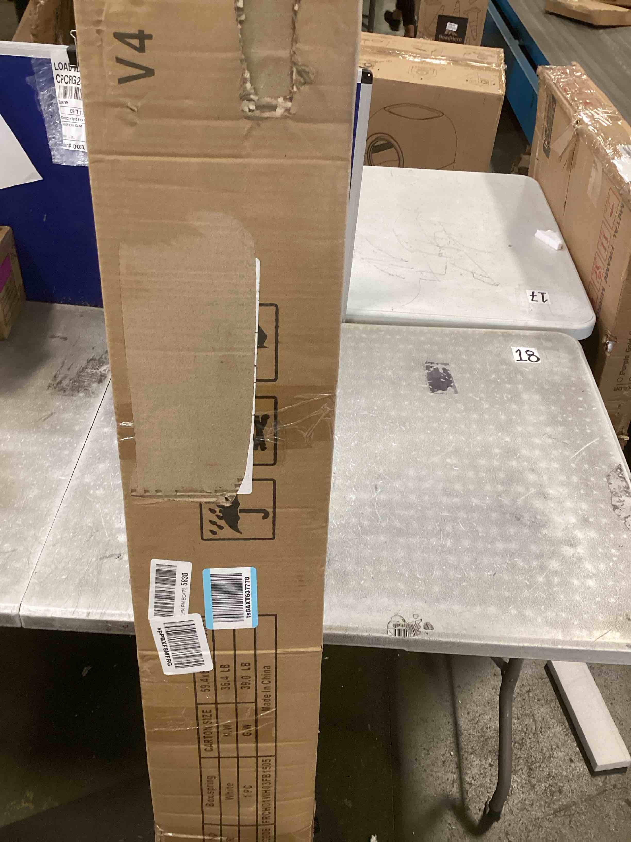 https://s3.amazonaws.com/lotting-images-prod/bidfta/PNK0198187_1726240198525.jpeg