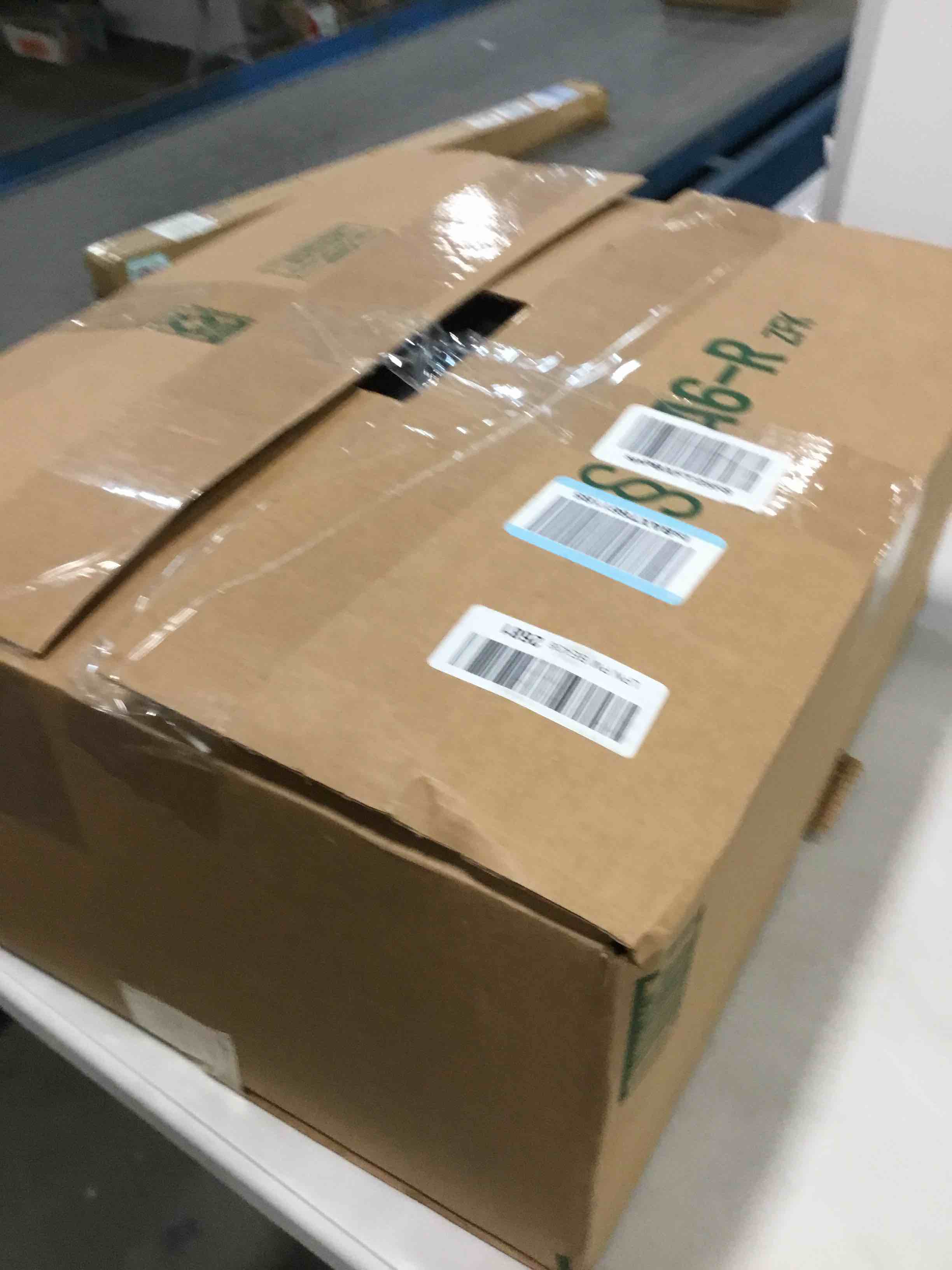 https://s3.amazonaws.com/lotting-images-prod/bidfta/PNK0203572_1725668426913.jpeg