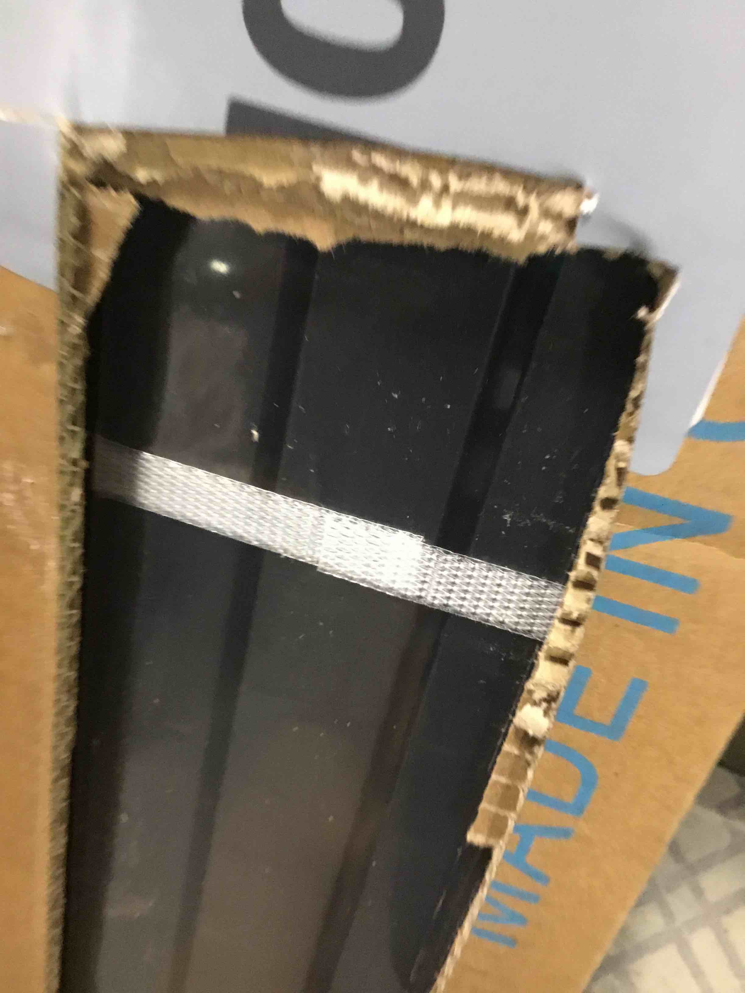 https://s3.amazonaws.com/lotting-images-prod/bidfta/PNK0203713_1725496860435.jpeg