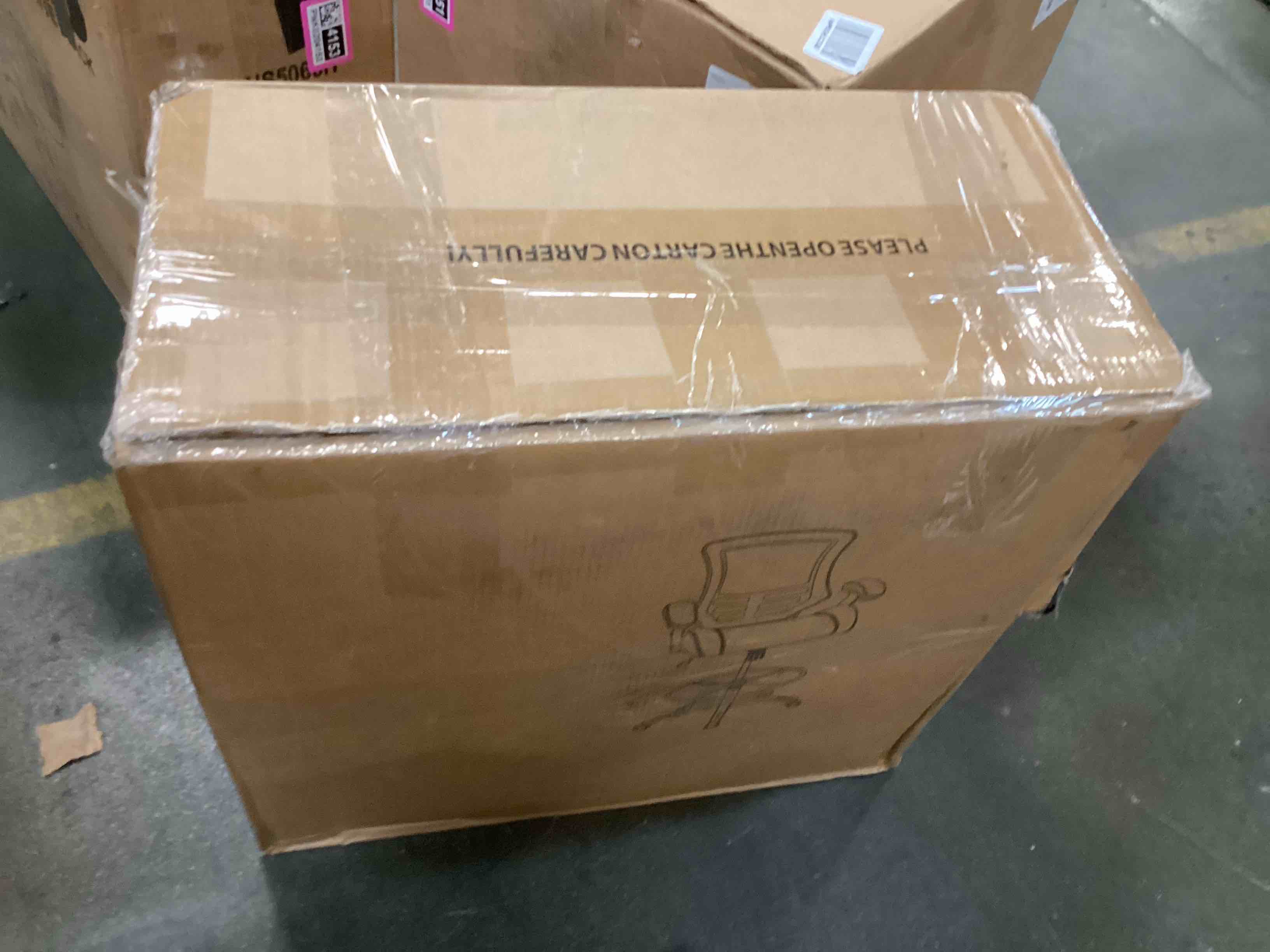 https://s3.amazonaws.com/lotting-images-prod/bidfta/PNK0204148_1725970103019.jpeg